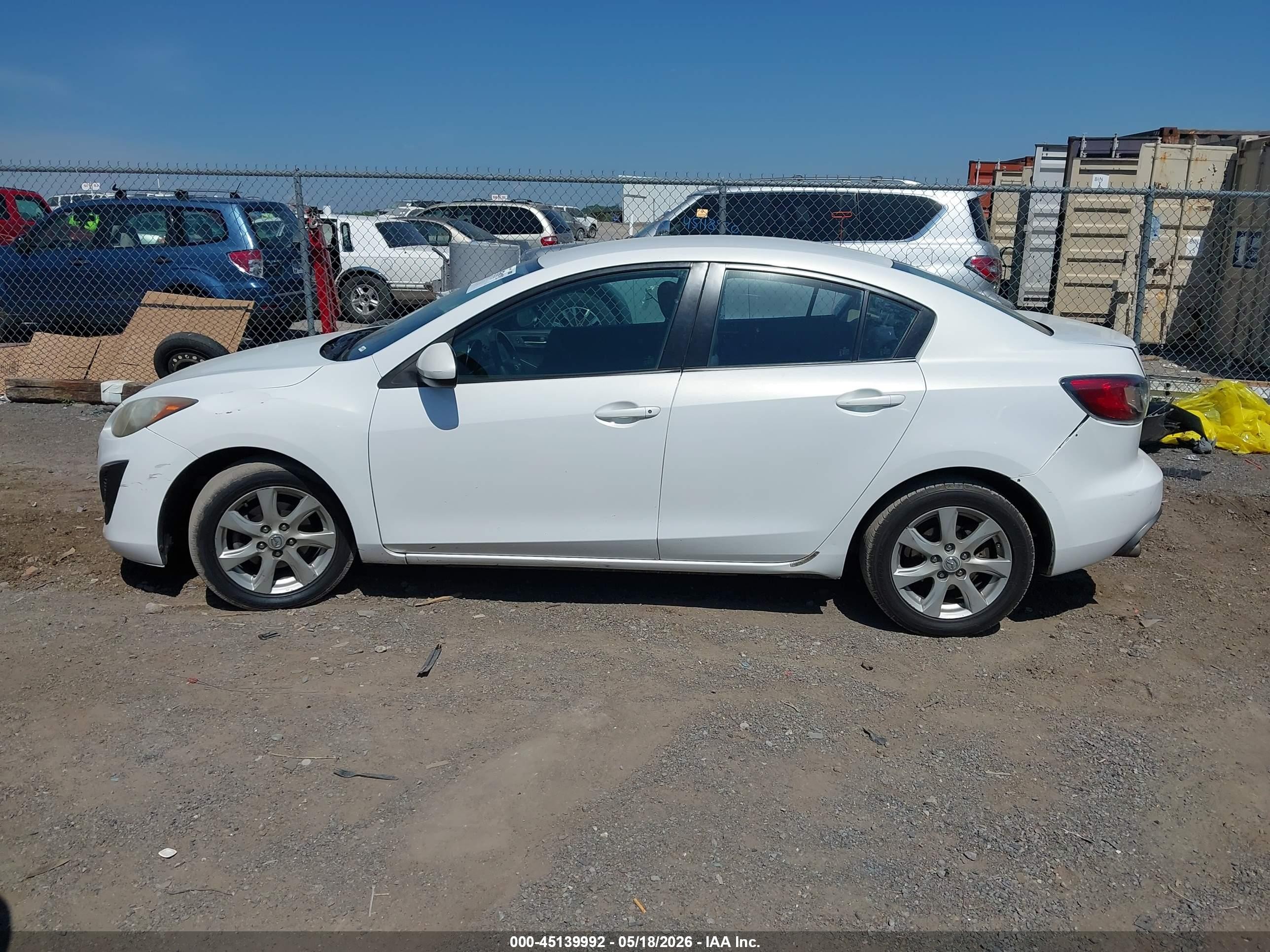 2010 Mazda Mazda3 I Touring White vin: JM1BL1SF6A1243296