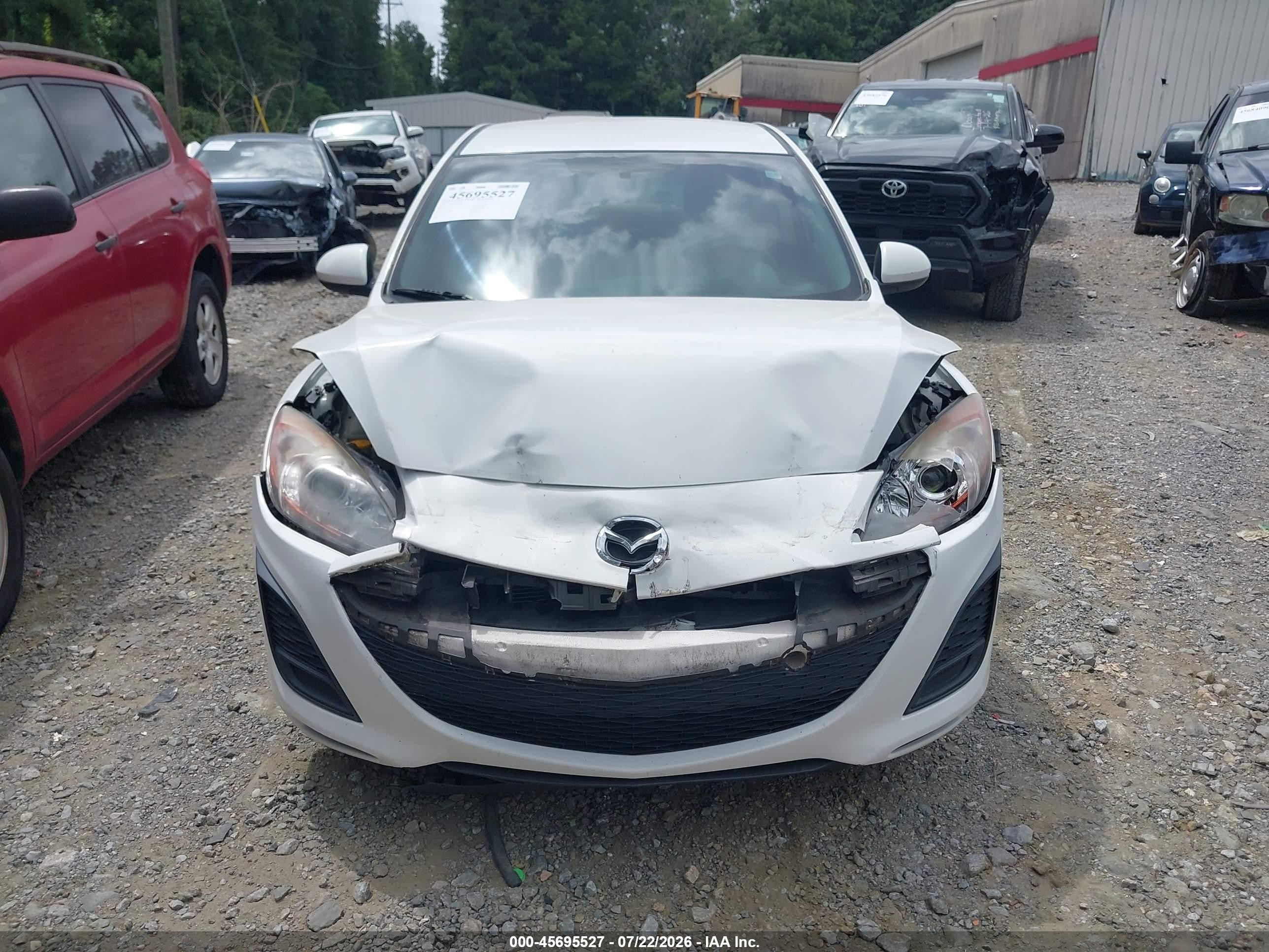 2010 Mazda Mazda3 I Touring White vin: JM1BL1SF6A1267128