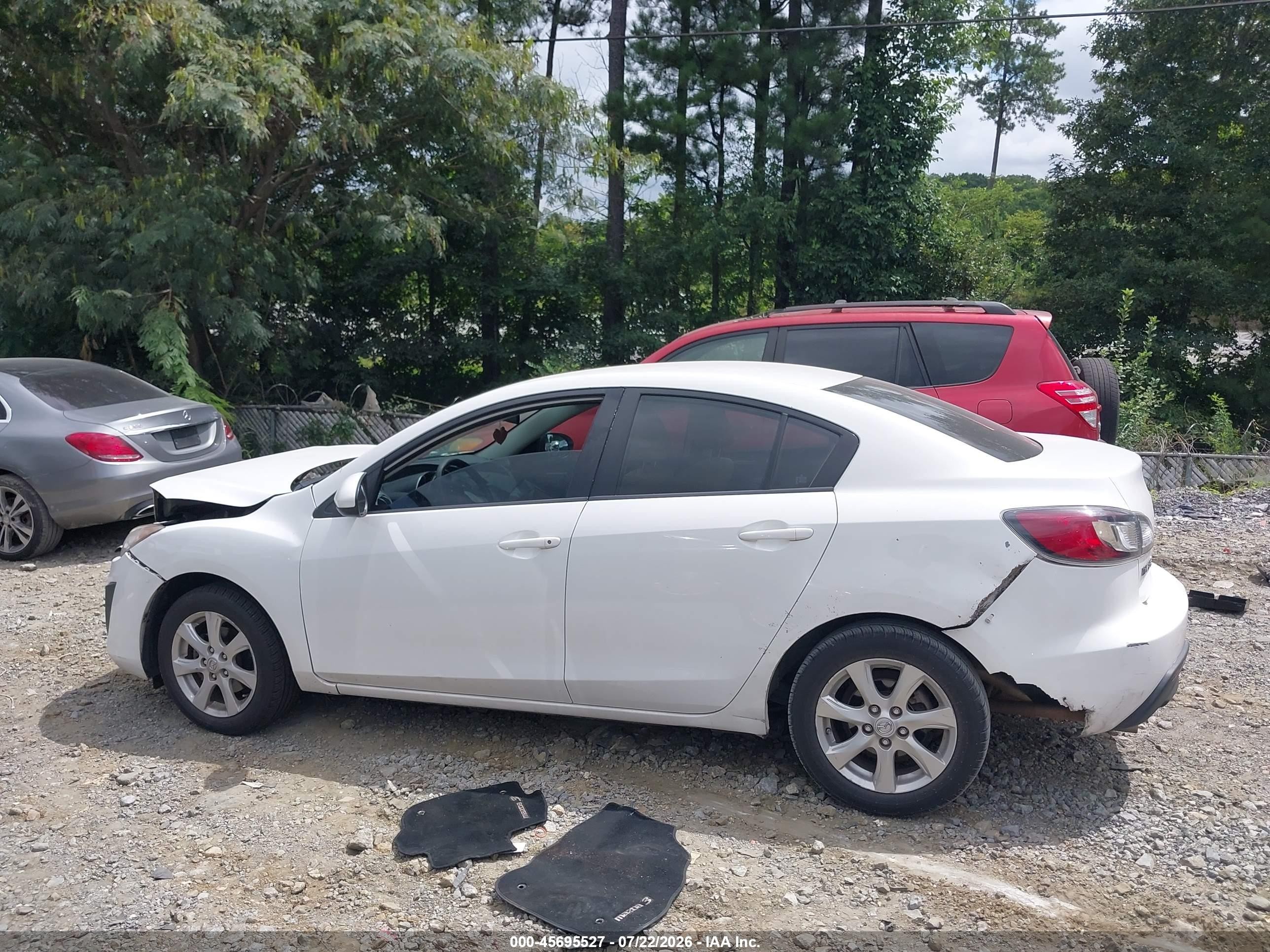 2010 Mazda Mazda3 I Touring White vin: JM1BL1SF6A1267128