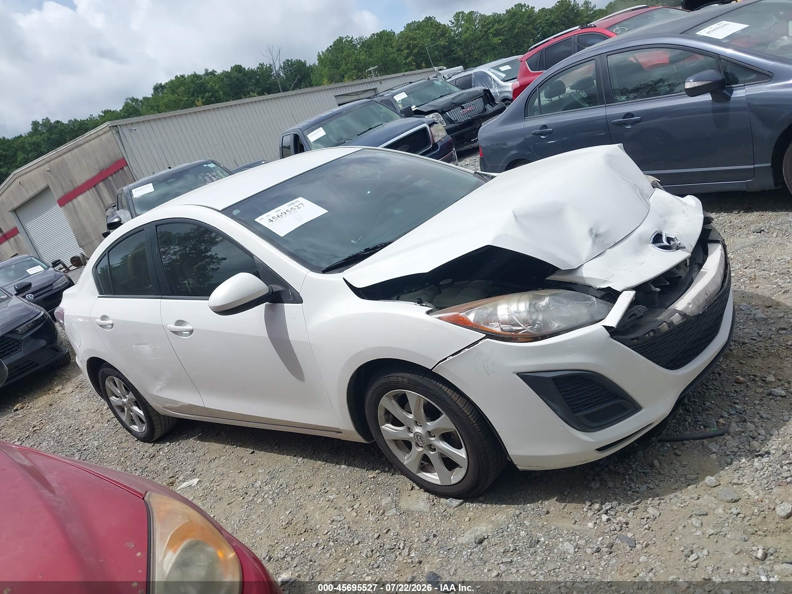 2010 Mazda Mazda3 I Touring White vin: JM1BL1SF6A1267128