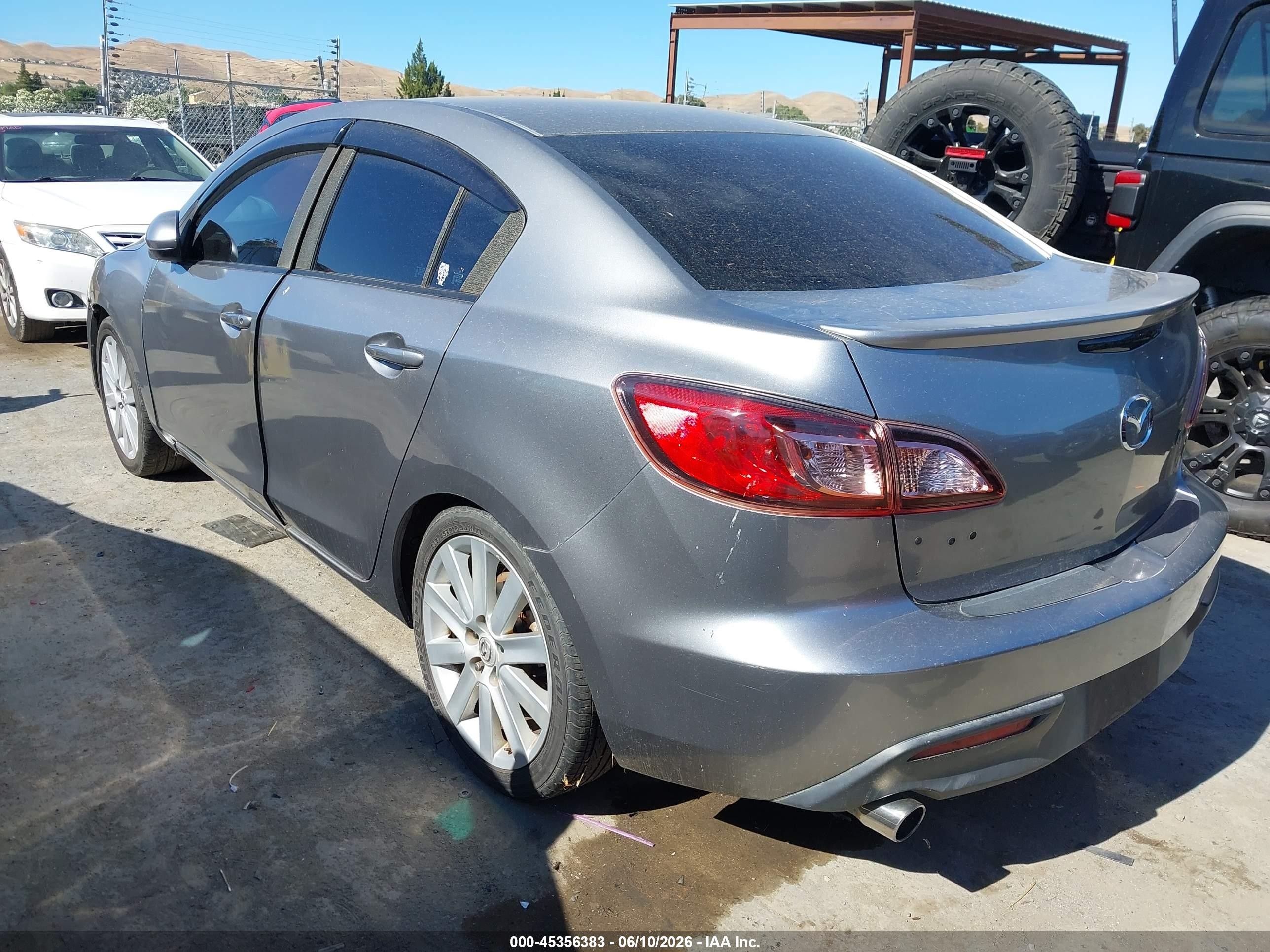 2010 Mazda Mazda3 I Sport Gray vin: JM1BL1SF6A1279747