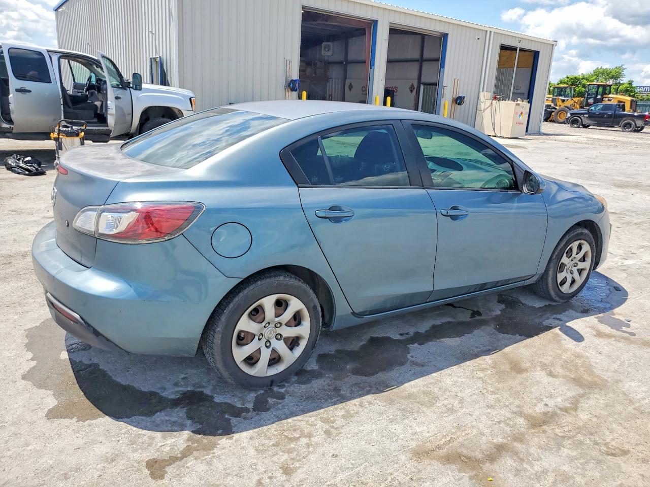 2010 Mazda 3 I Blue vin: JM1BL1SF6A1313959