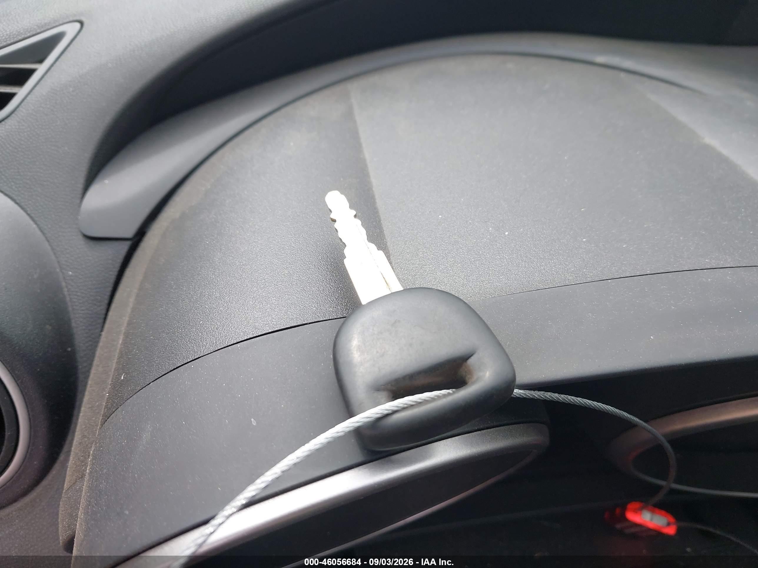 2010 Mazda Mazda3 I Sport Silver vin: JM1BL1SF6A1325688