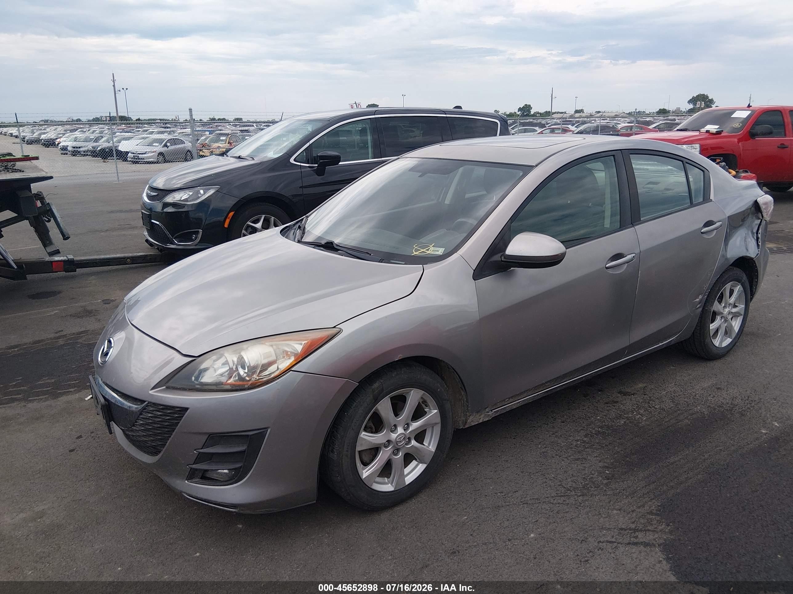 2010 Mazda Mazda3 I Touring Gray vin: JM1BL1SF7A1131042