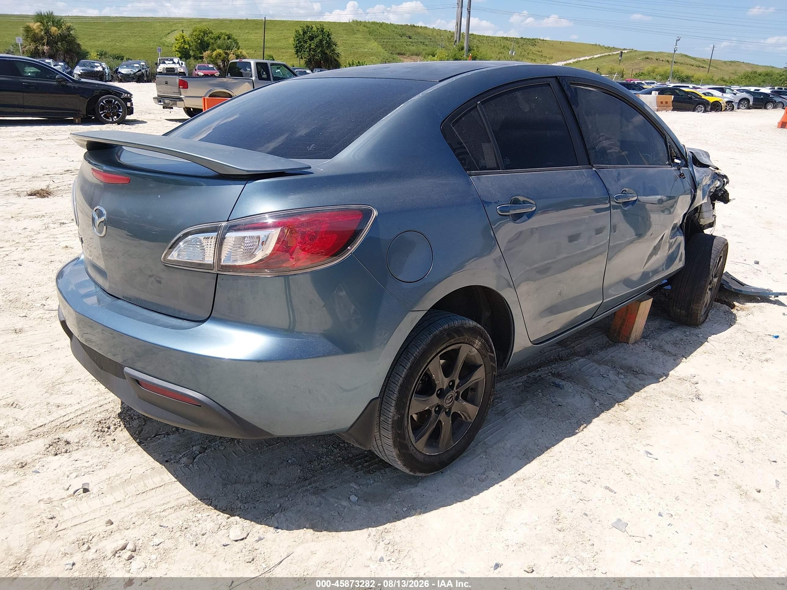 2010 Mazda Mazda3 I Touring Light Blue vin: JM1BL1SF7A1190625