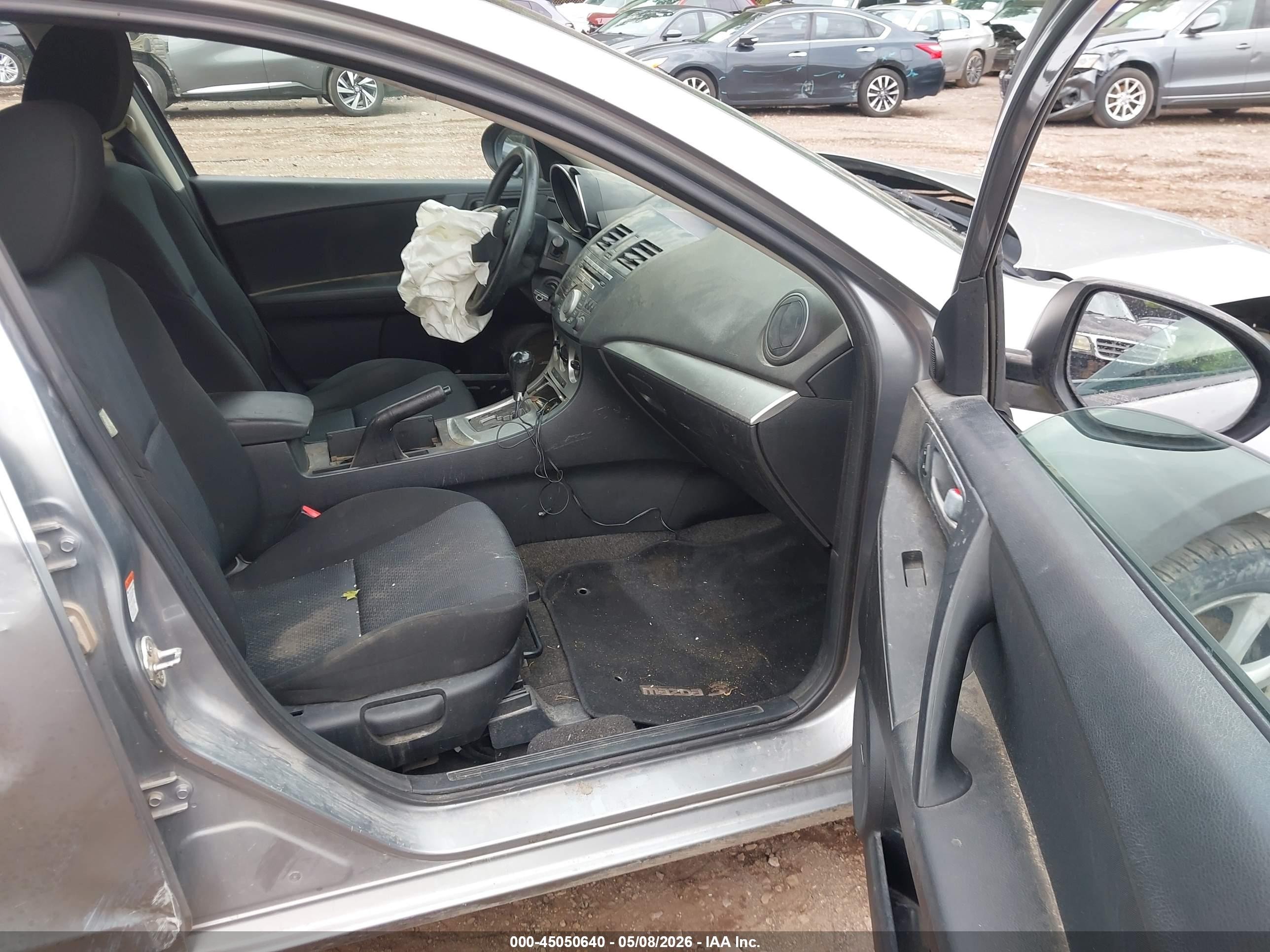 2010 Mazda Mazda3 I Touring Серый vin: JM1BL1SF7A1194478