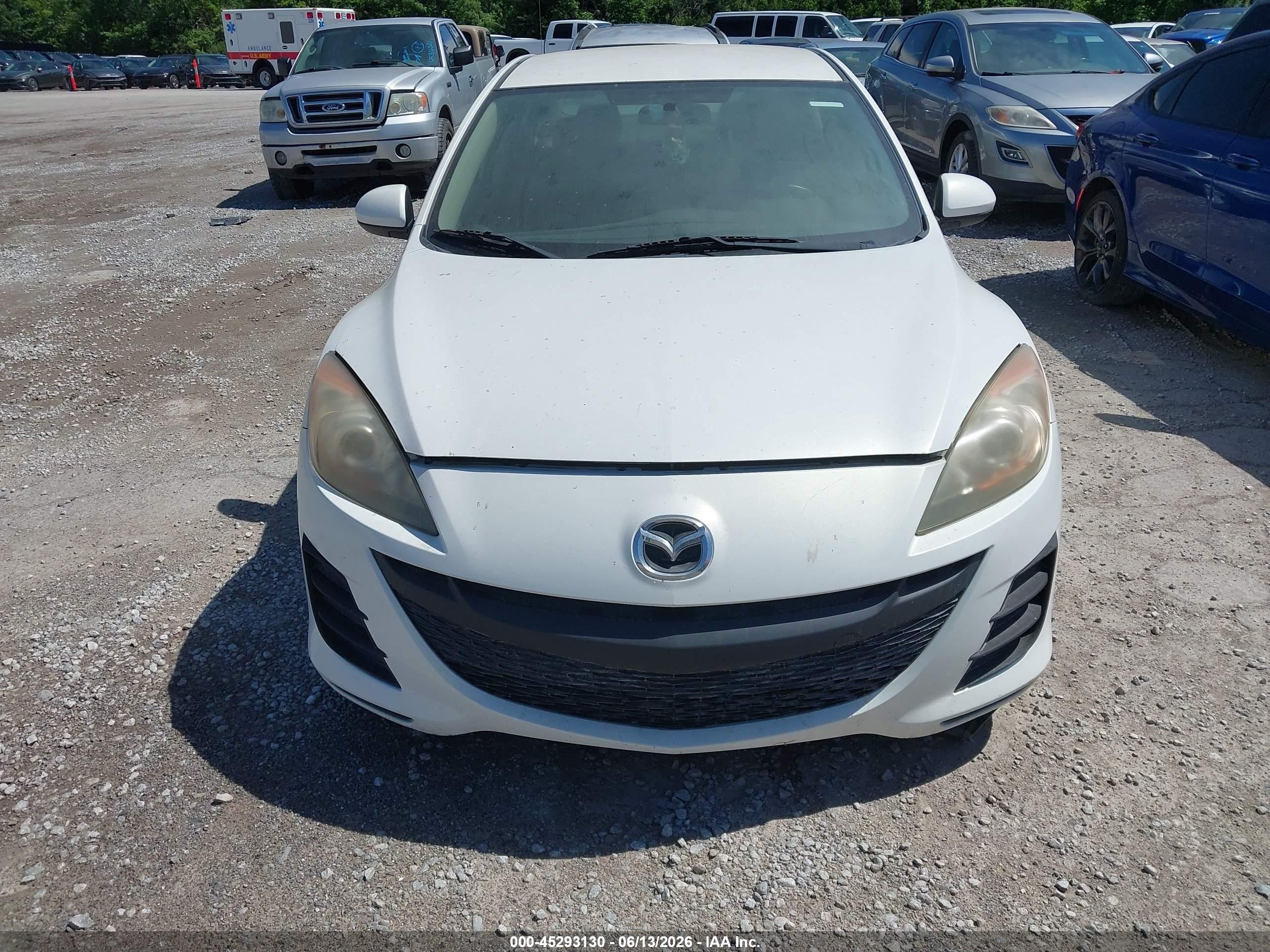 2010 Mazda Mazda3 I Touring White vin: JM1BL1SF7A1329863