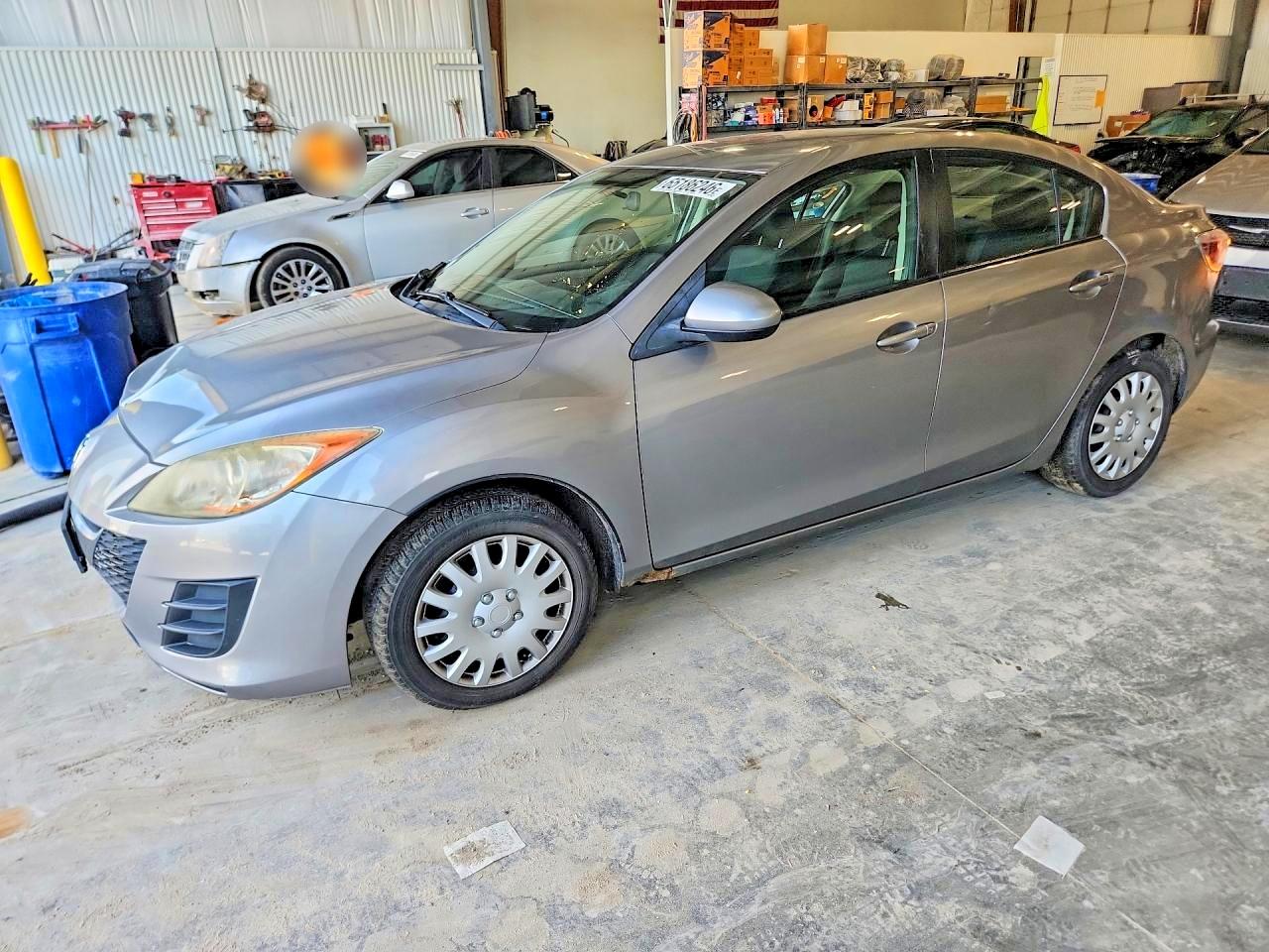 2010 Mazda 3 I Серебряный vin: JM1BL1SF8A1161196