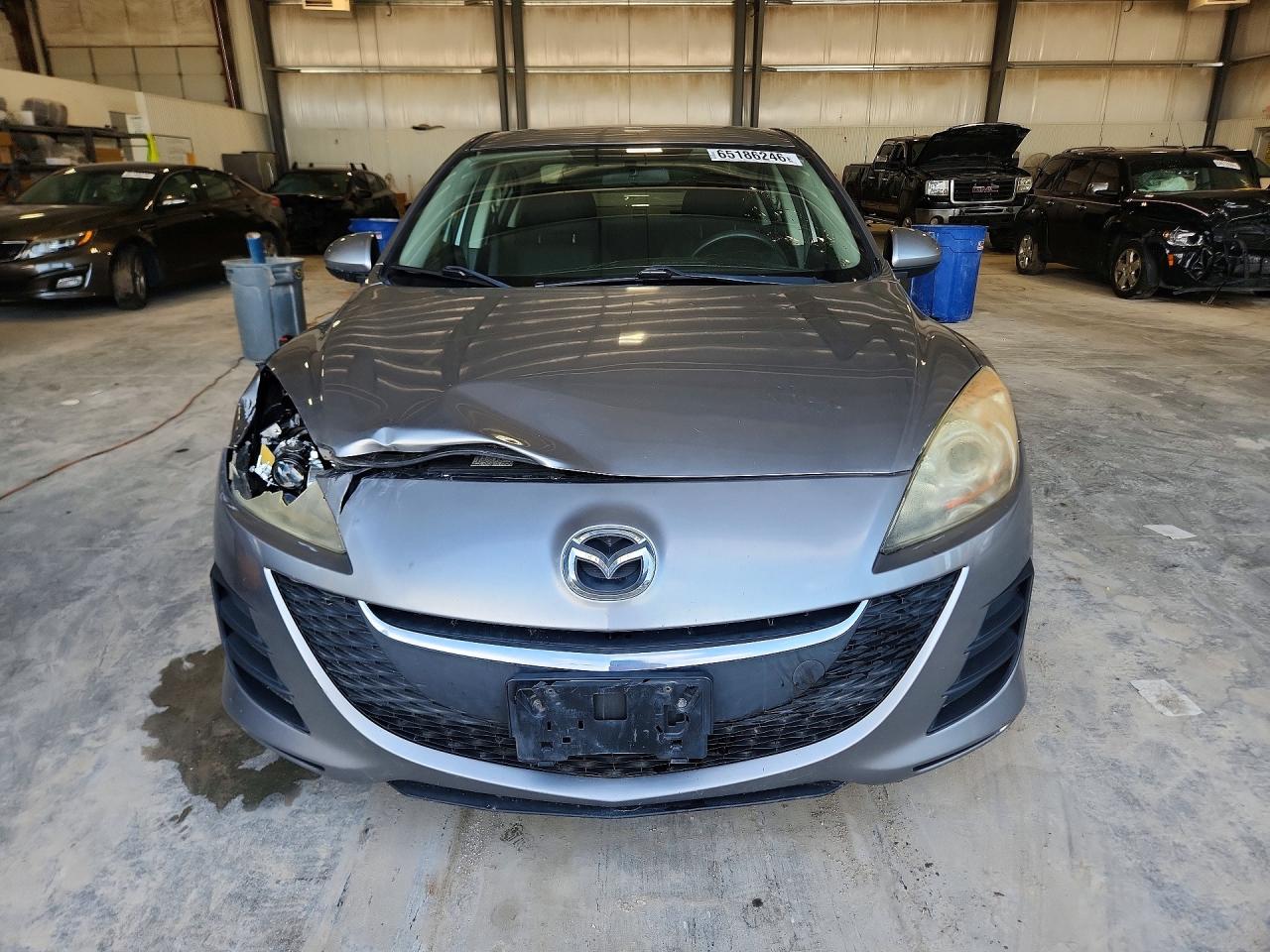 2010 Mazda 3 I Серебряный vin: JM1BL1SF8A1161196