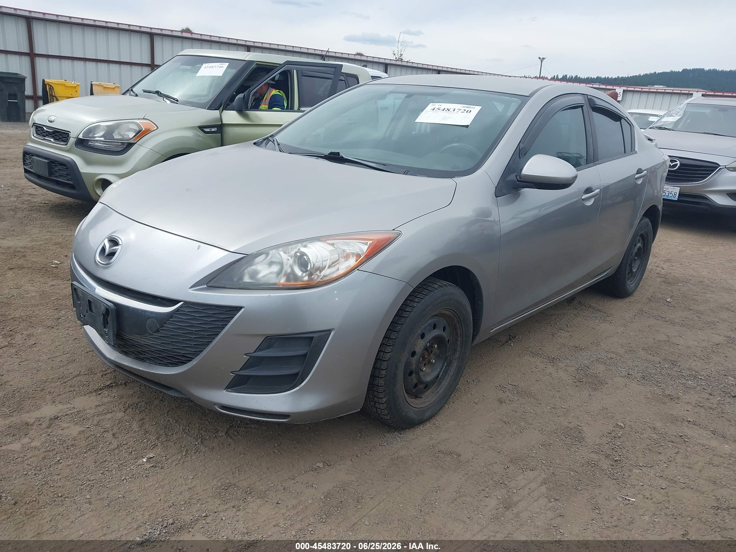 2010 Mazda Mazda3 I Touring Gray vin: JM1BL1SF8A1214981