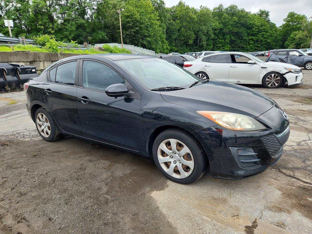 2010 Mazda 3 I Угольный vin: JM1BL1SF8A1228797