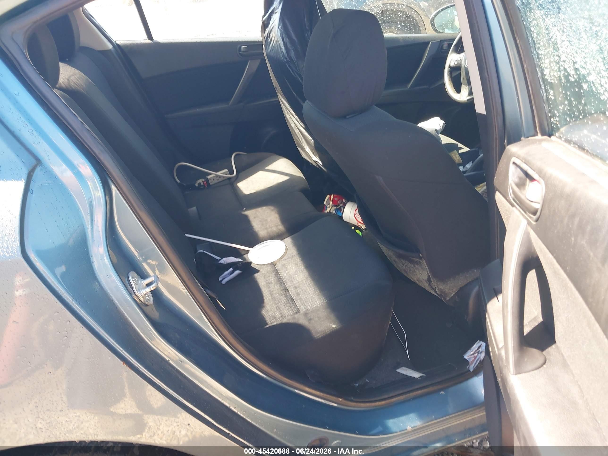 2010 Mazda Mazda3 I Sport Blue vin: JM1BL1SF8A1266644