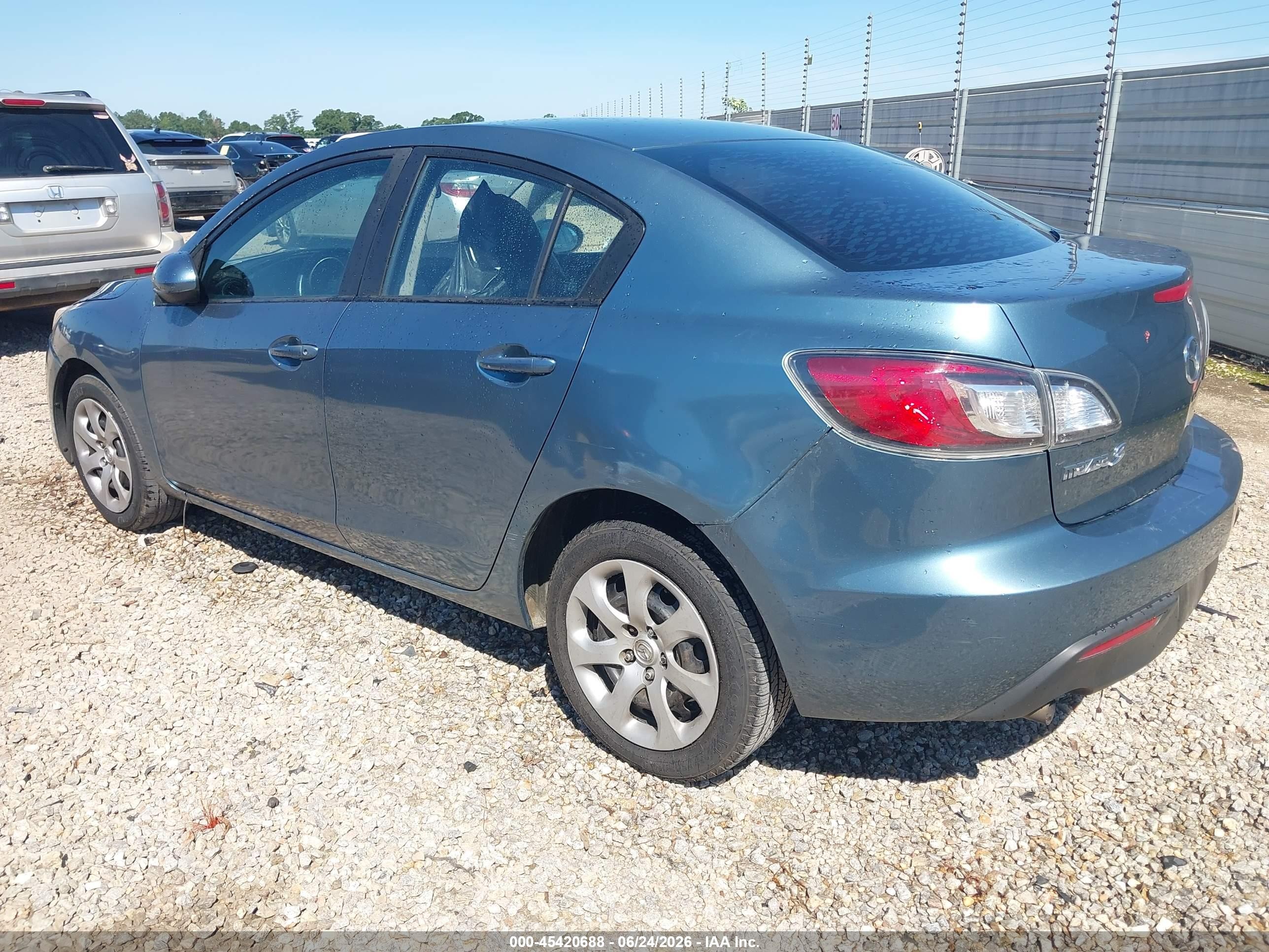 2010 Mazda Mazda3 I Sport Blue vin: JM1BL1SF8A1266644