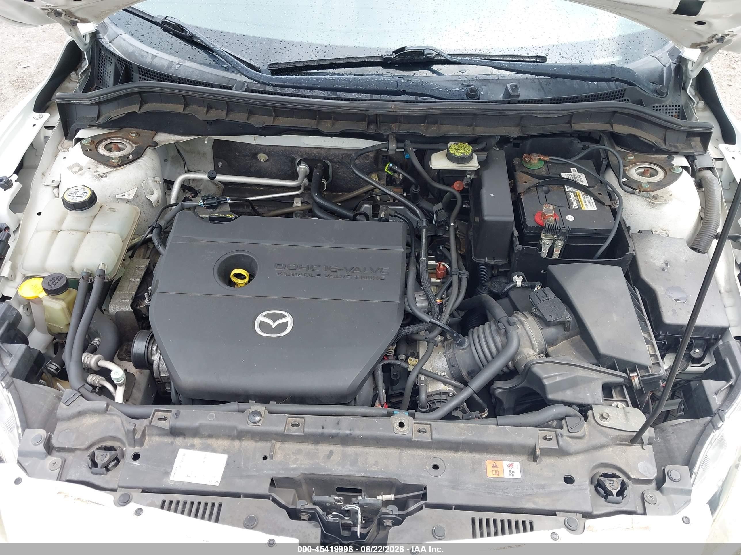 2010 Mazda Mazda3 I Sport White vin: JM1BL1SF8A1290524