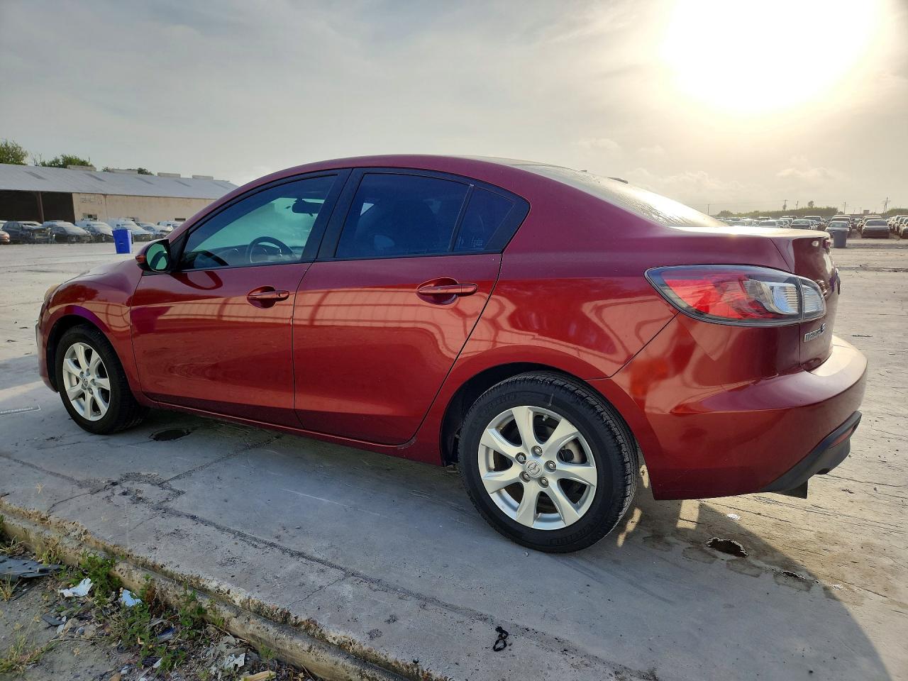 2010 Mazda 3 I Maroon vin: JM1BL1SF8A1332948