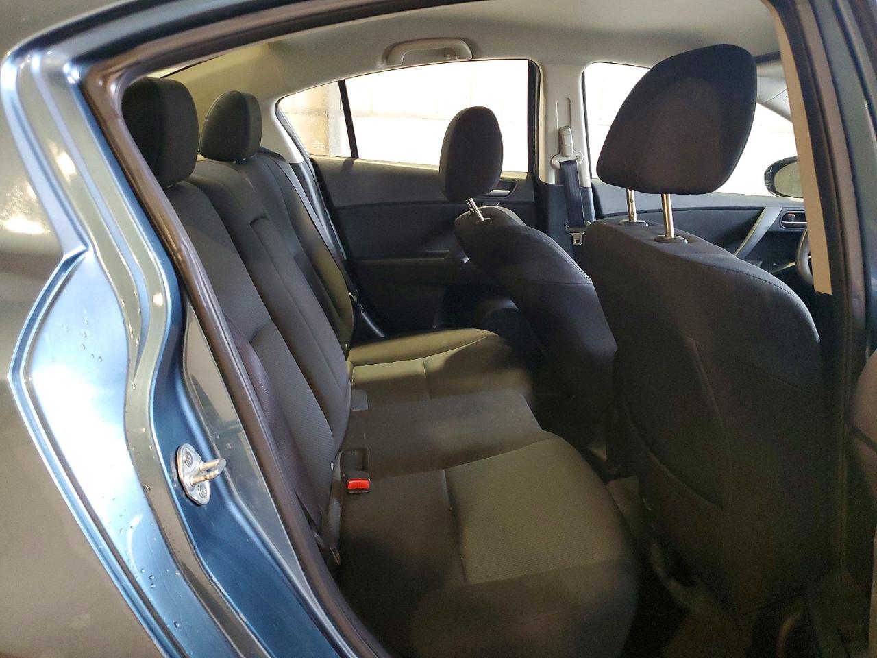 2010 Mazda 3 I Blue vin: JM1BL1SF8A1334957