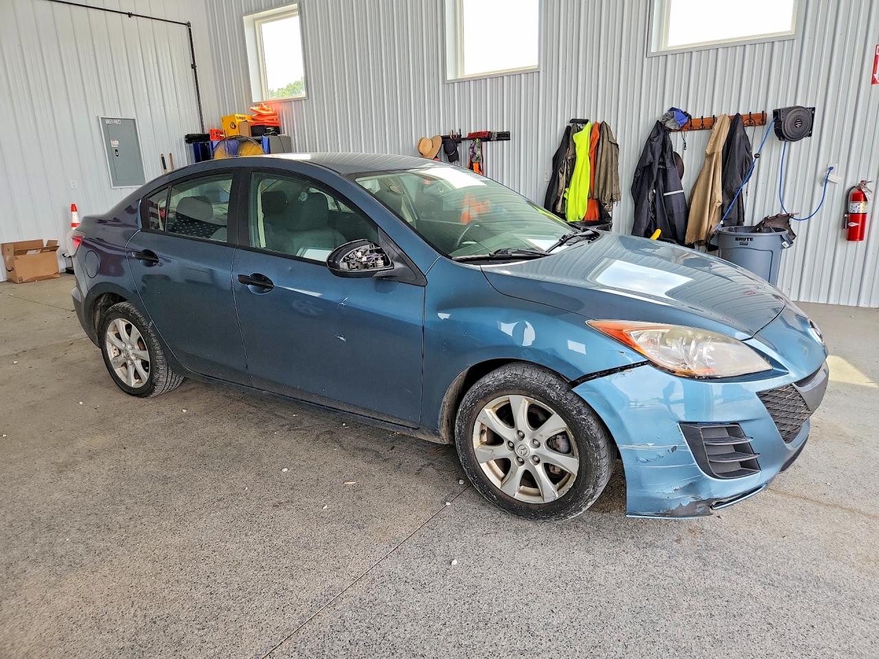 2010 Mazda 3 I Blue vin: JM1BL1SF9A1196393