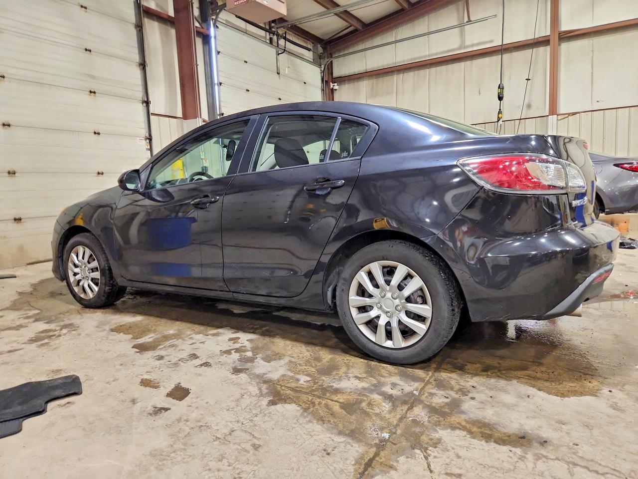 2010 Mazda 3 I Black vin: JM1BL1SF9A1223821