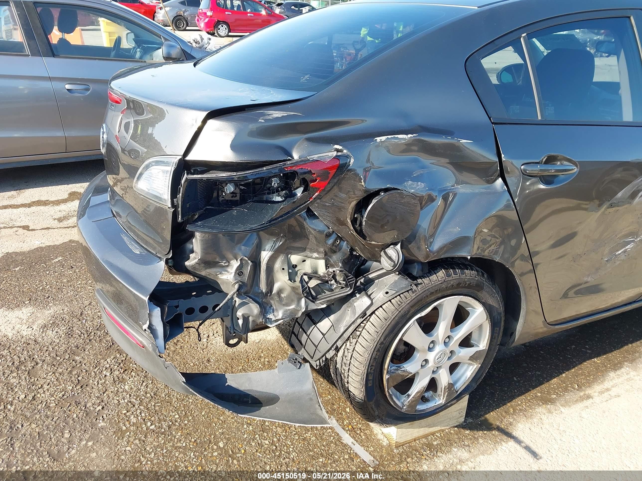 2010 Mazda Mazda3 I Touring Серый vin: JM1BL1SF9A1253949