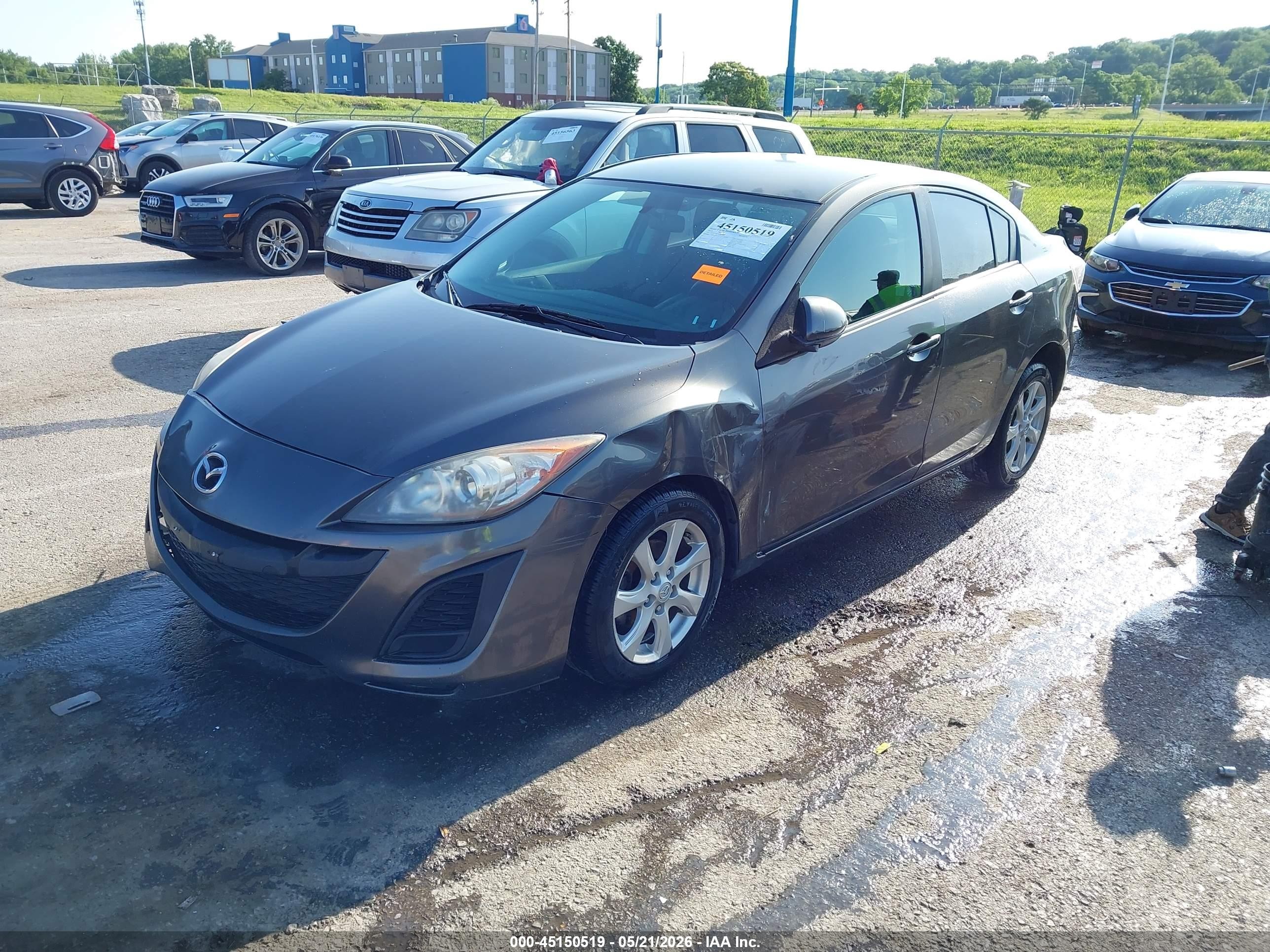 2010 Mazda Mazda3 I Touring Серый vin: JM1BL1SF9A1253949