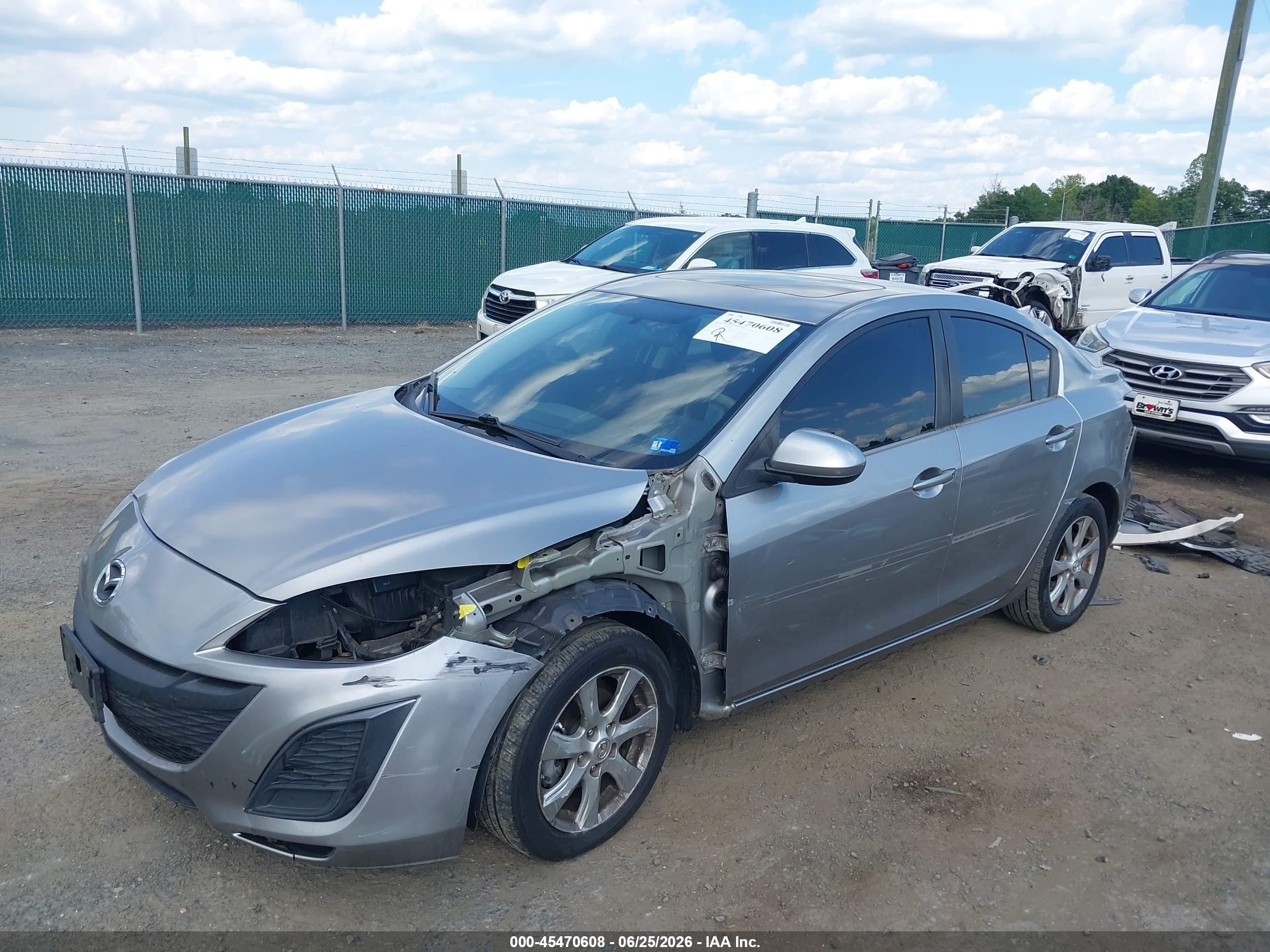 2010 Mazda Mazda3 I Touring Gray vin: JM1BL1SF9A1267284