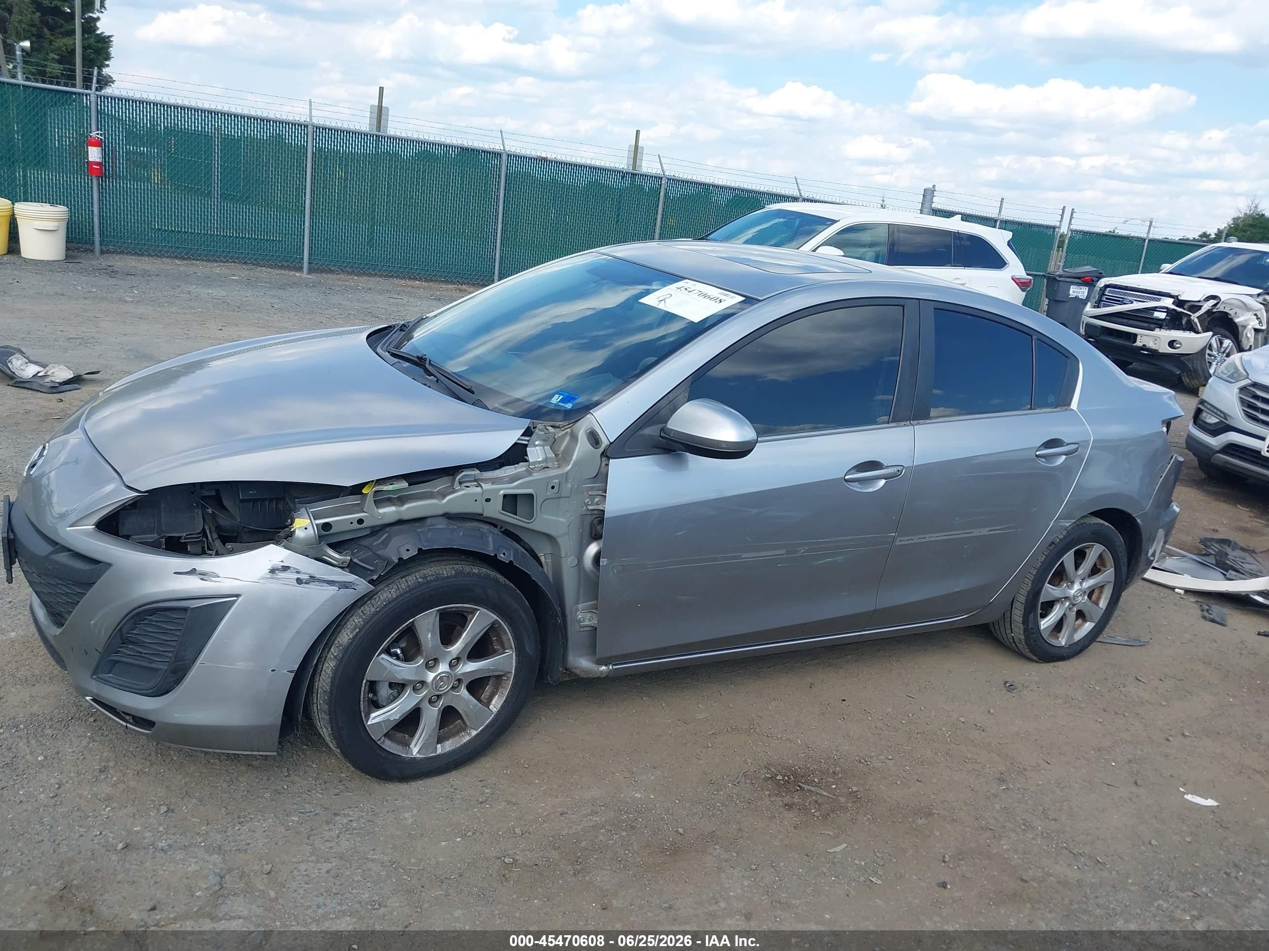 2010 Mazda Mazda3 I Touring Gray vin: JM1BL1SF9A1267284