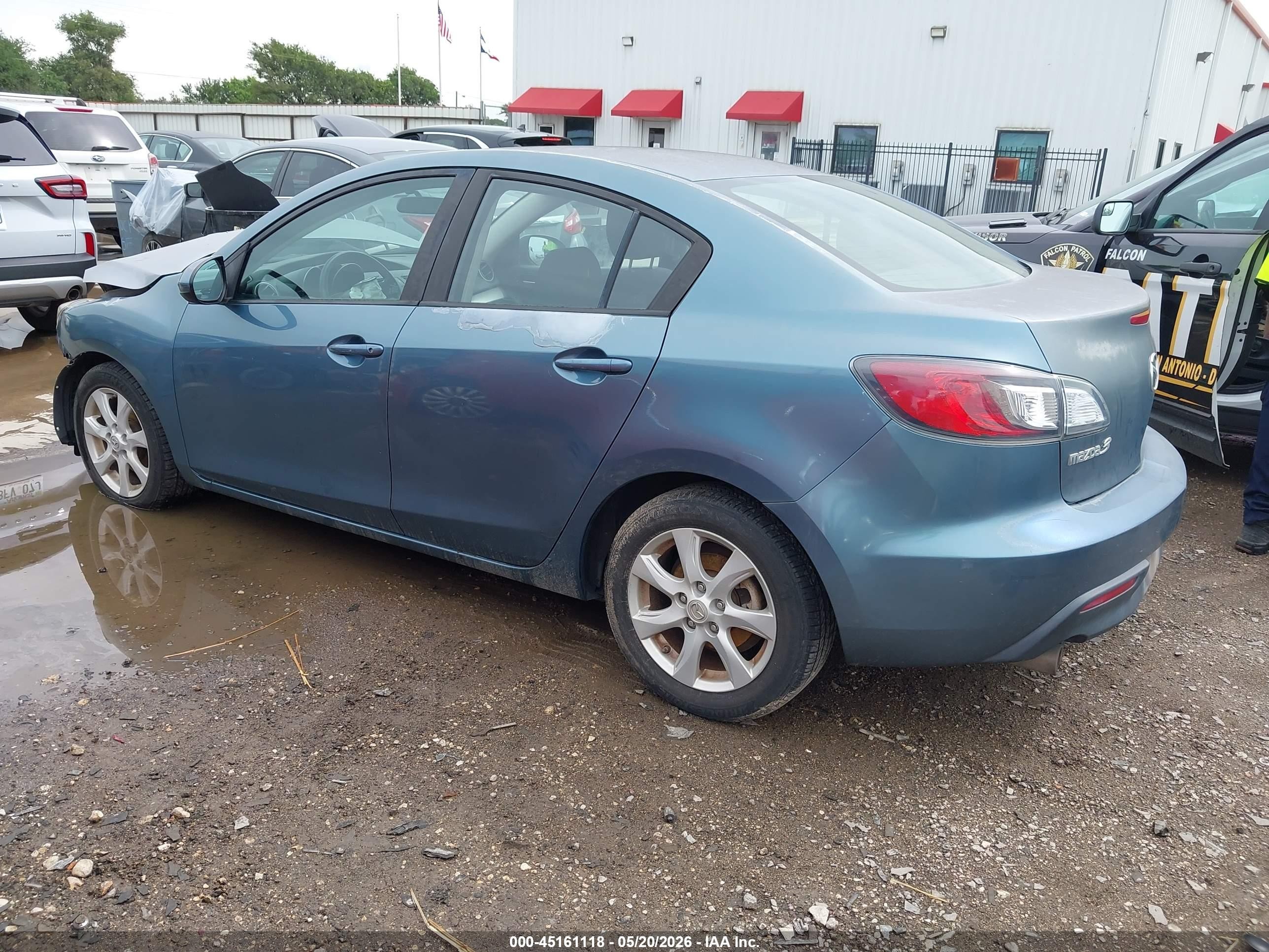 2010 Mazda Mazda3 I Touring Blue vin: JM1BL1SF9A1272811