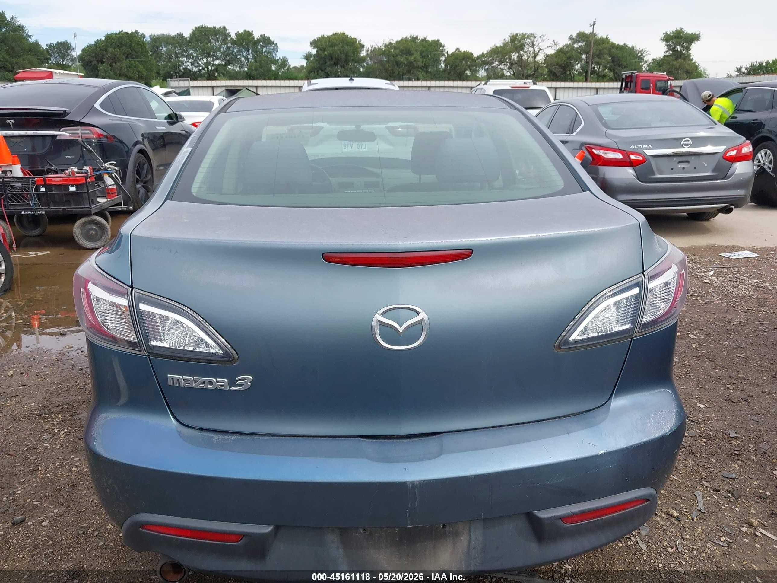 2010 Mazda Mazda3 I Touring Blue vin: JM1BL1SF9A1272811