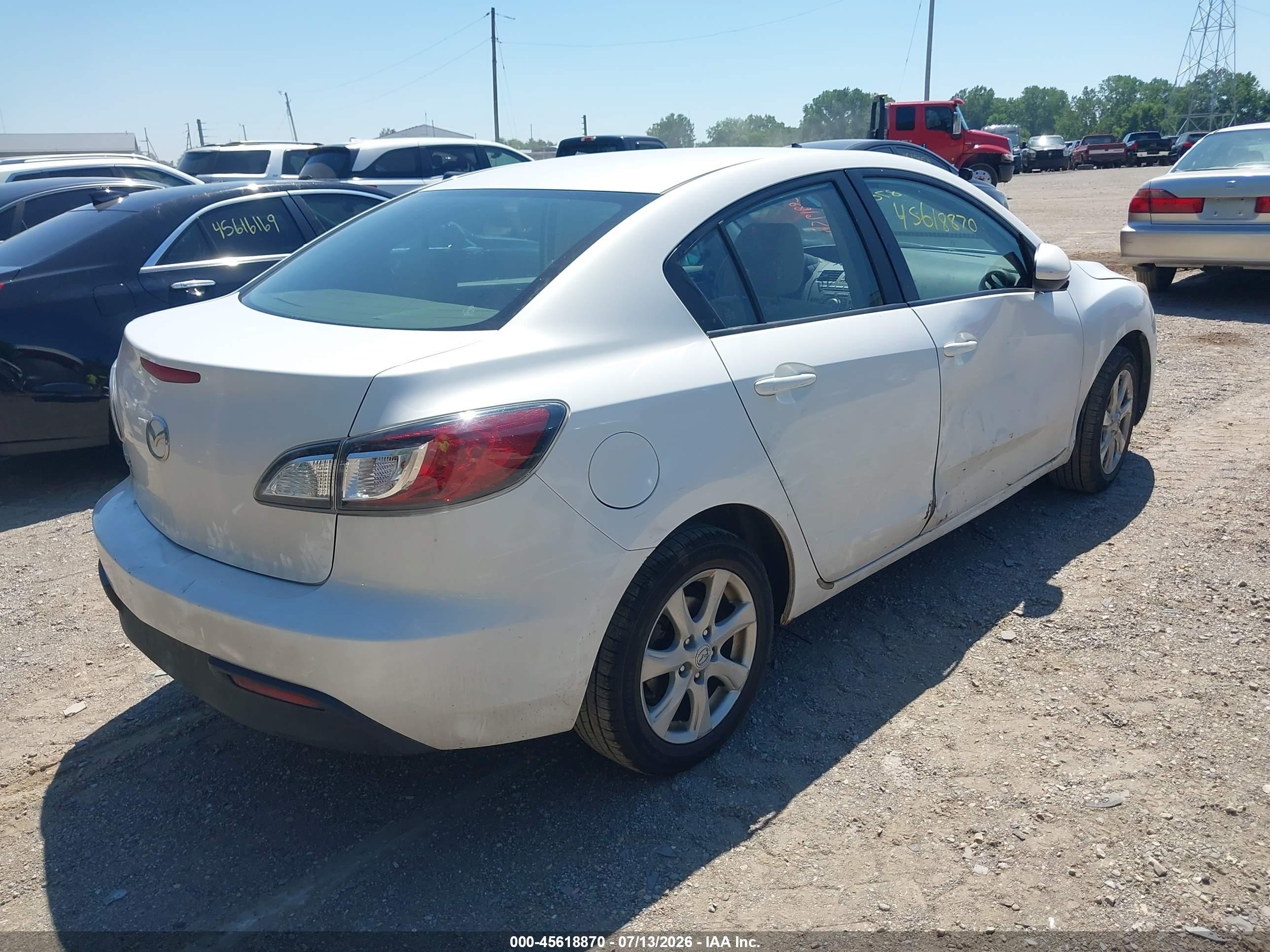 2010 Mazda Mazda3 I Touring White vin: JM1BL1SF9A1298258