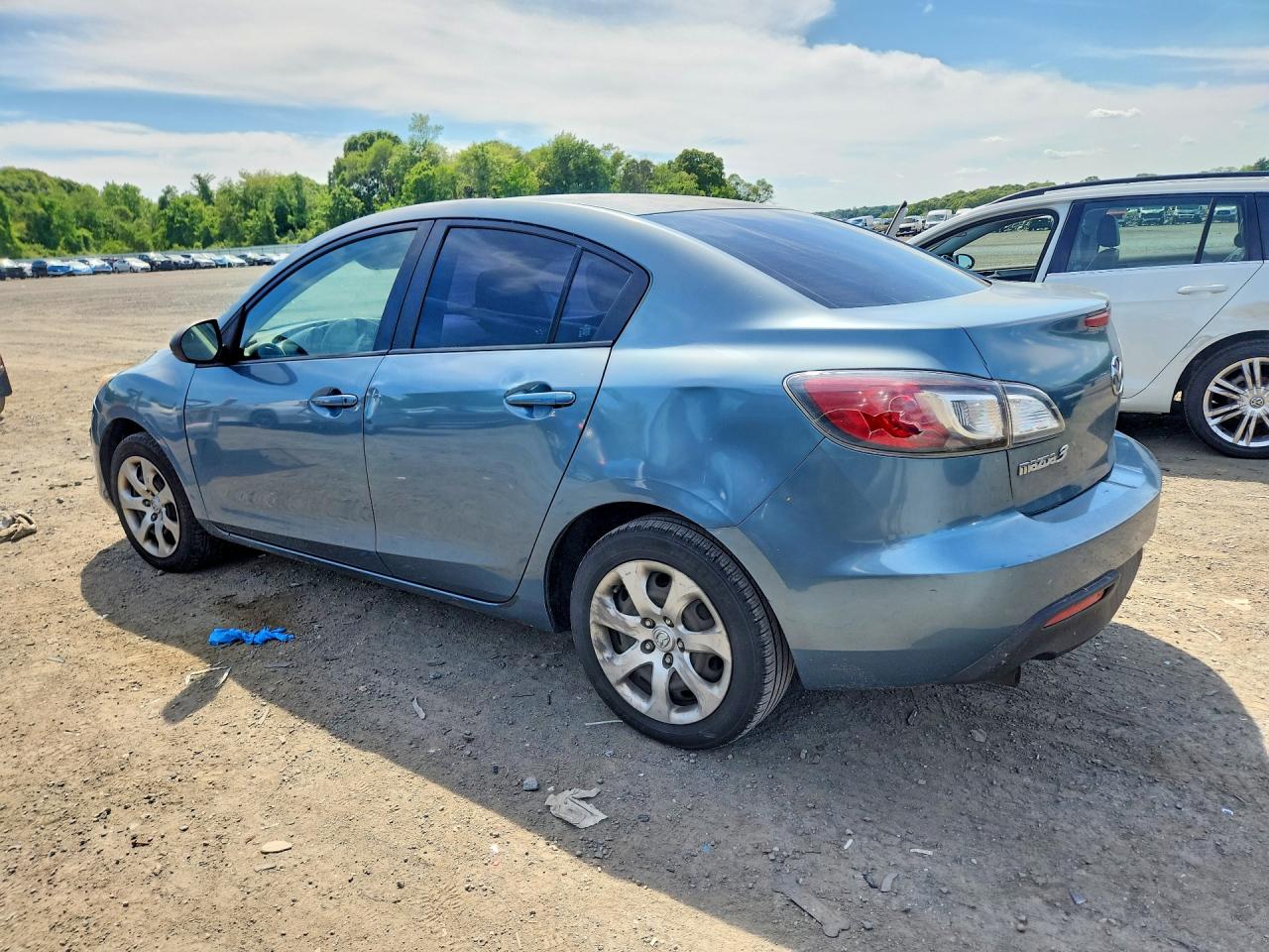 2010 Mazda 3 I Blue vin: JM1BL1SF9A1318993