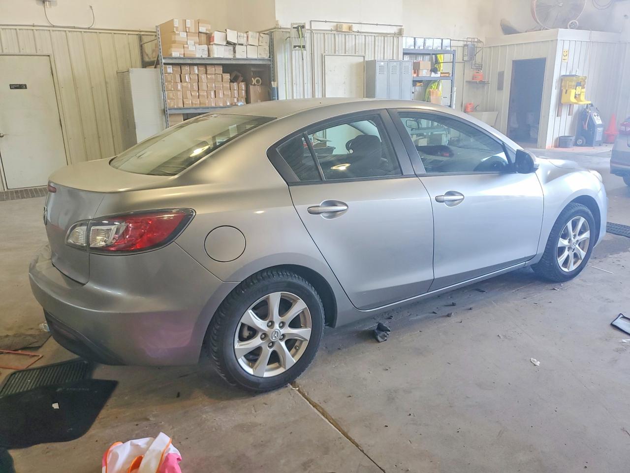 2010 Mazda 3 I Silver vin: JM1BL1SF9A1340802