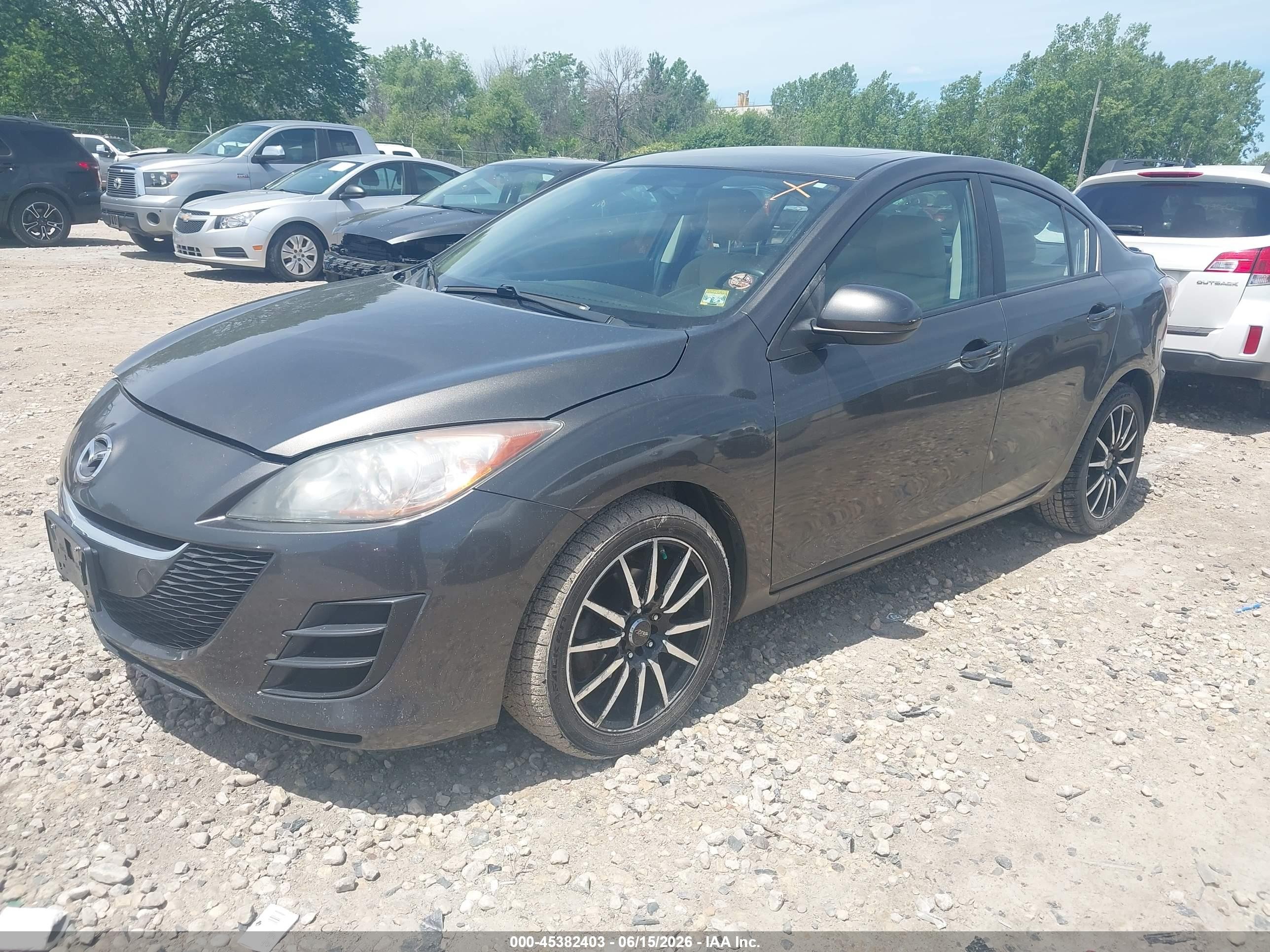 2010 Mazda Mazda3 I Touring Gray vin: JM1BL1SFXA1121623