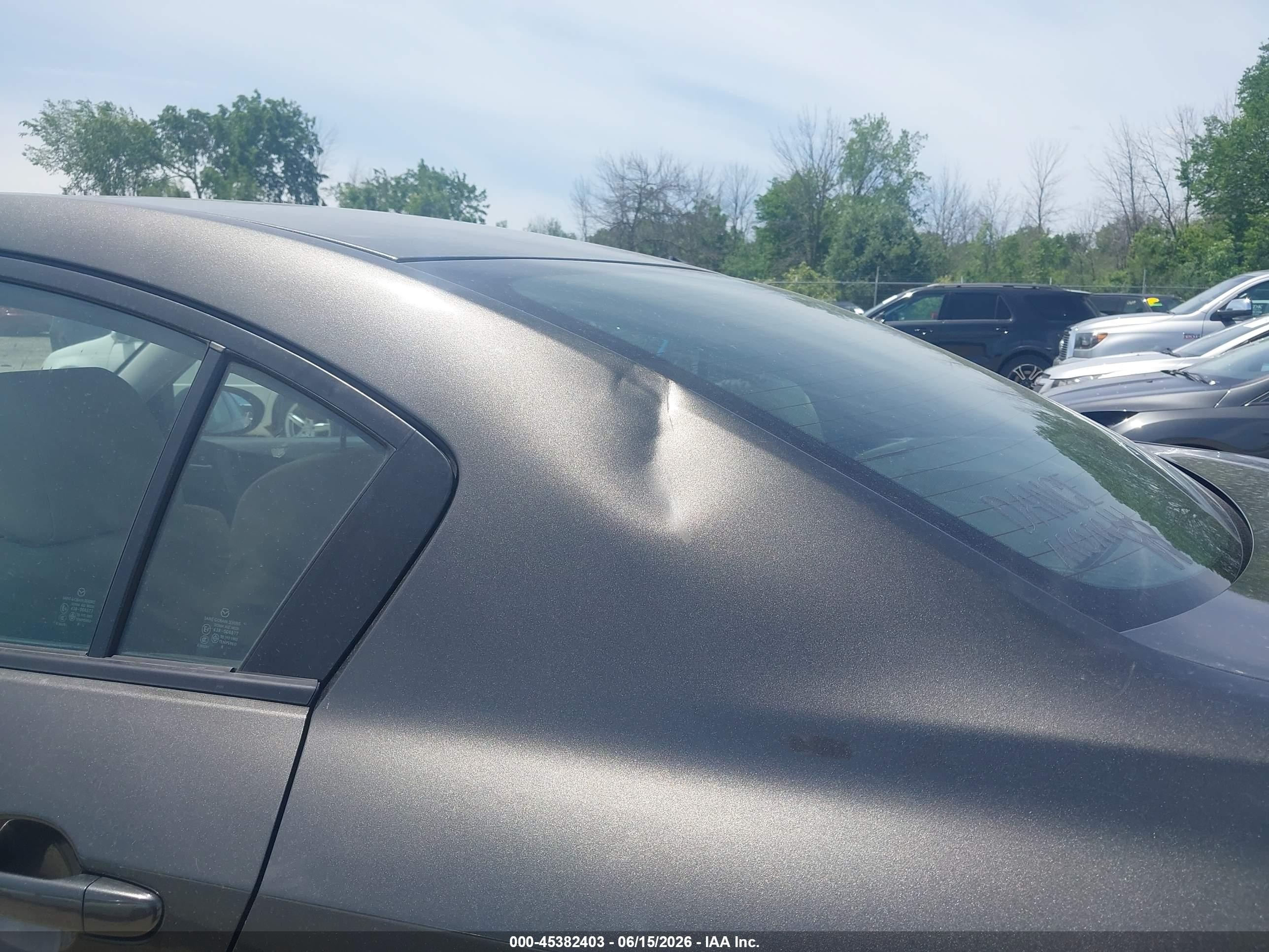 2010 Mazda Mazda3 I Touring Gray vin: JM1BL1SFXA1121623