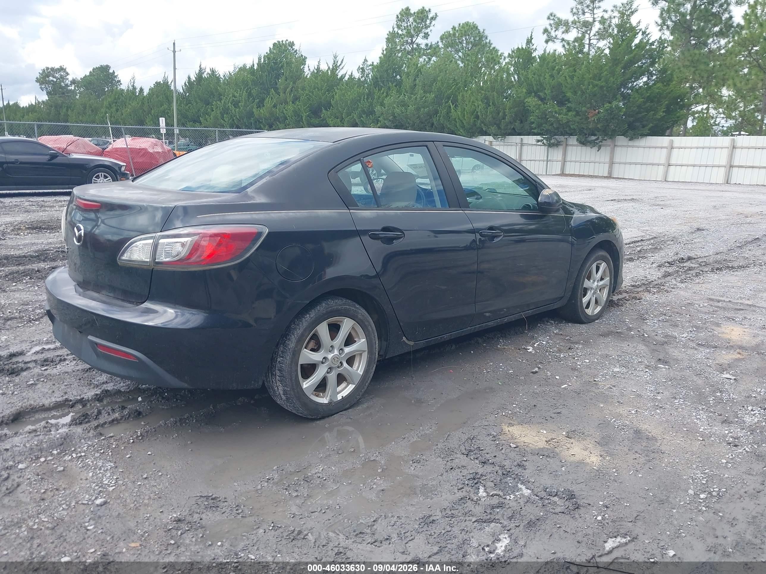 2010 Mazda Mazda3 I Touring Черный vin: JM1BL1SFXA1152855
