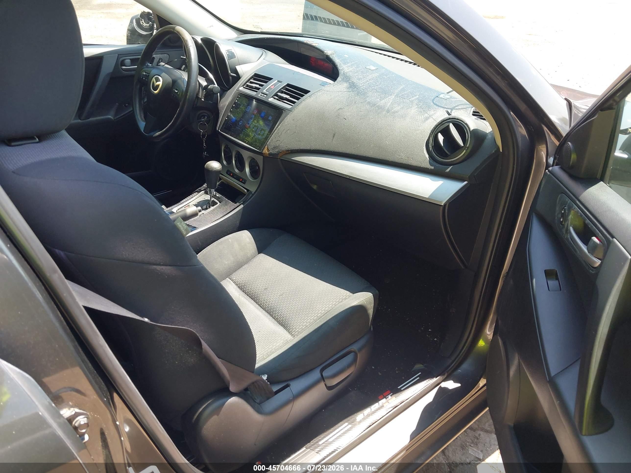 2010 Mazda Mazda3 I Touring Gray vin: JM1BL1SFXA1169509