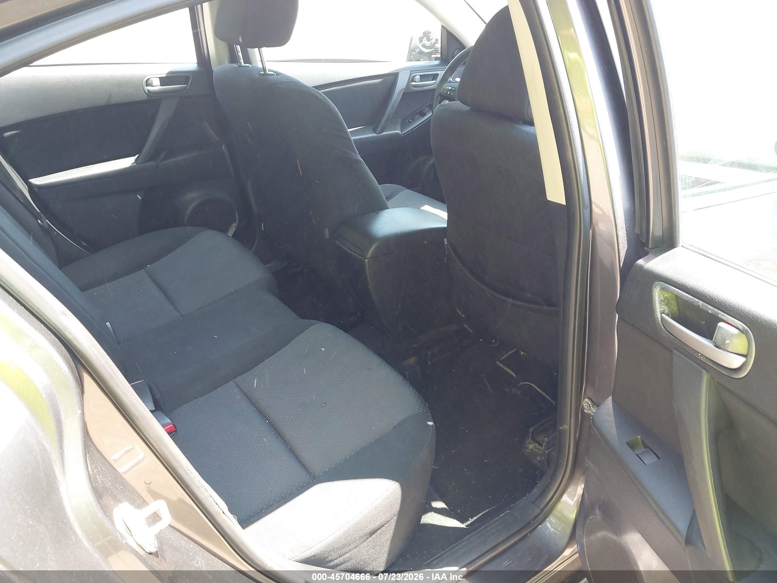 2010 Mazda Mazda3 I Touring Gray vin: JM1BL1SFXA1169509