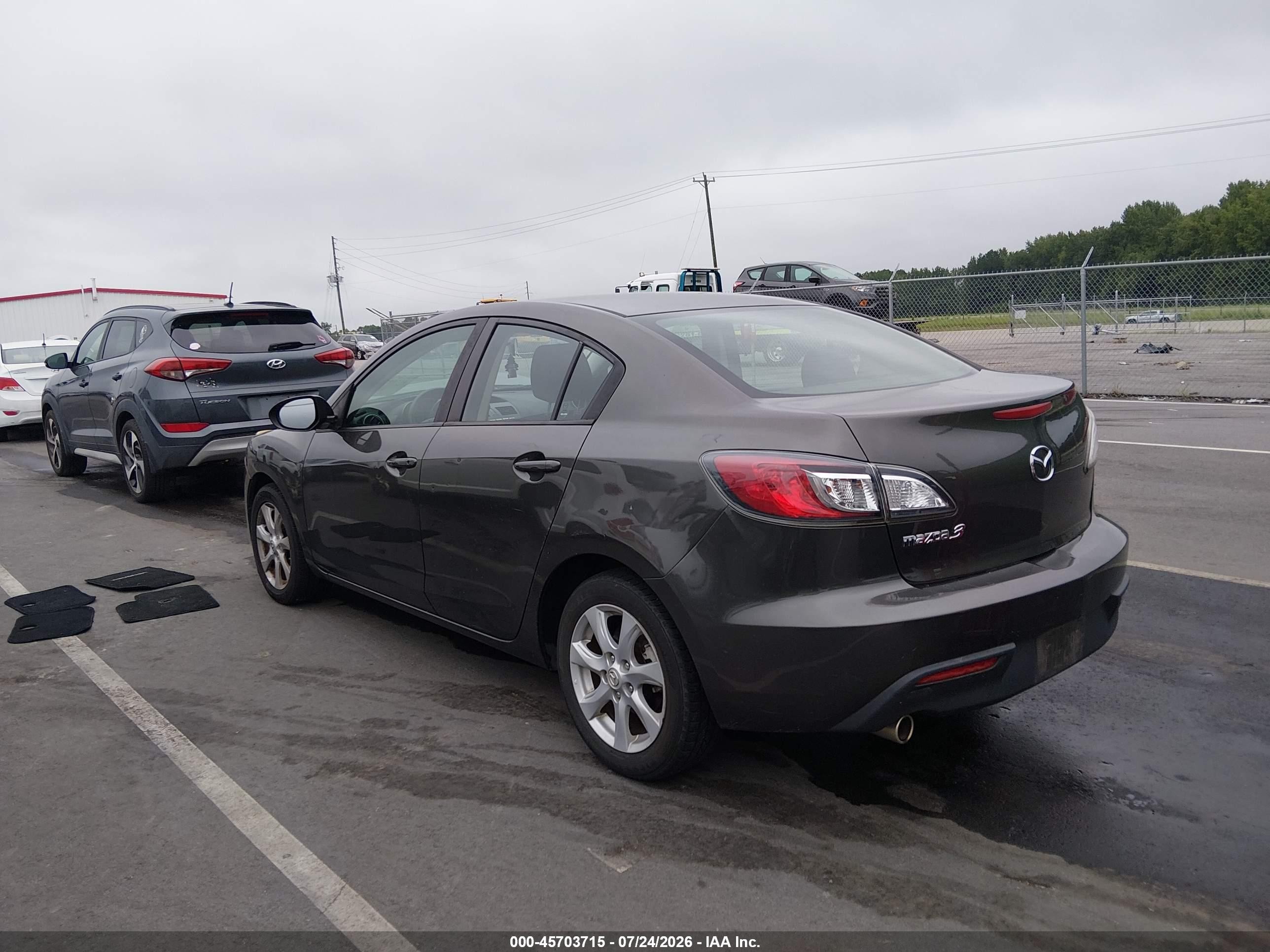2010 Mazda Mazda3 I Touring Gray vin: JM1BL1SFXA1182874