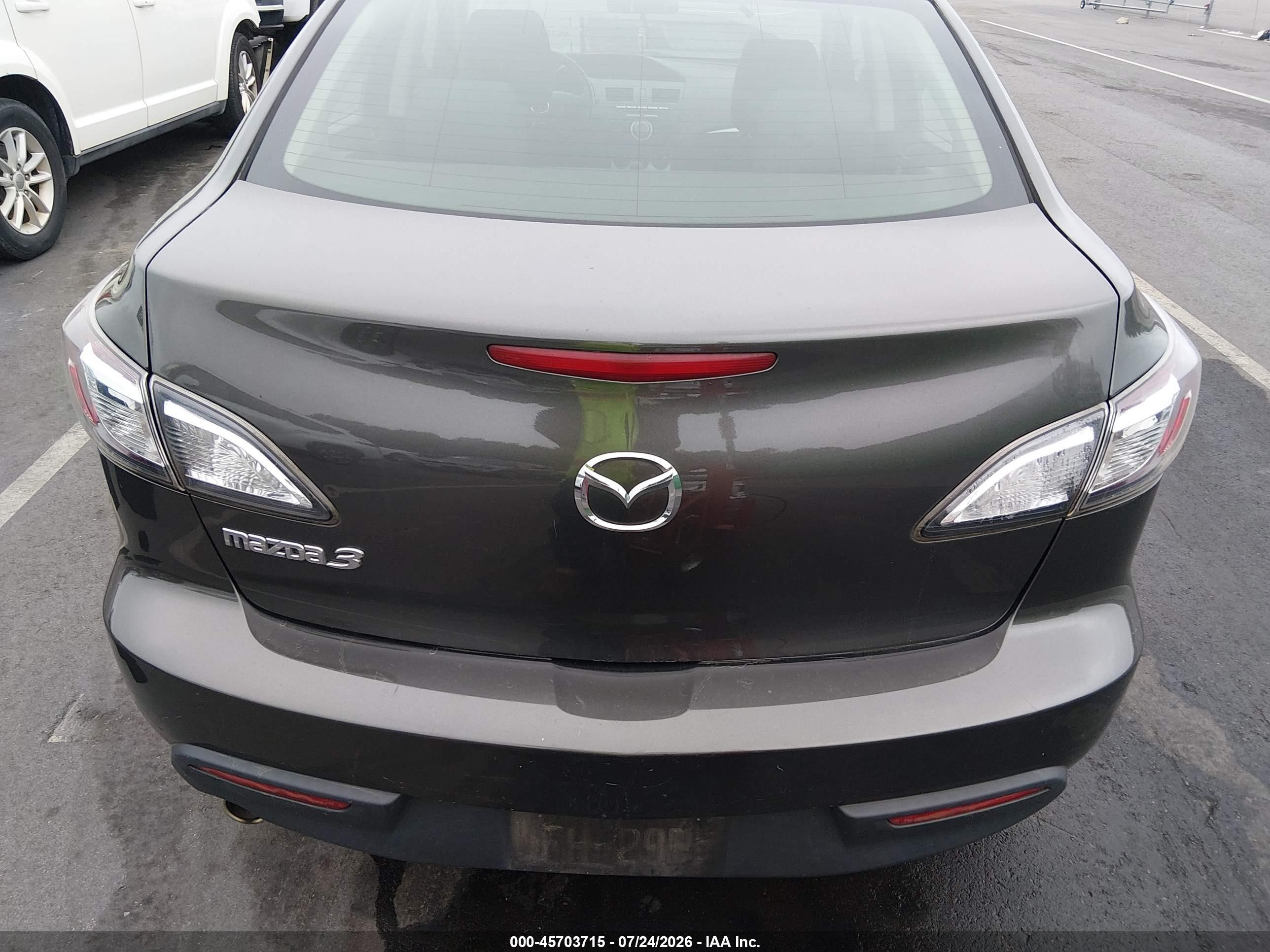 2010 Mazda Mazda3 I Touring Gray vin: JM1BL1SFXA1182874