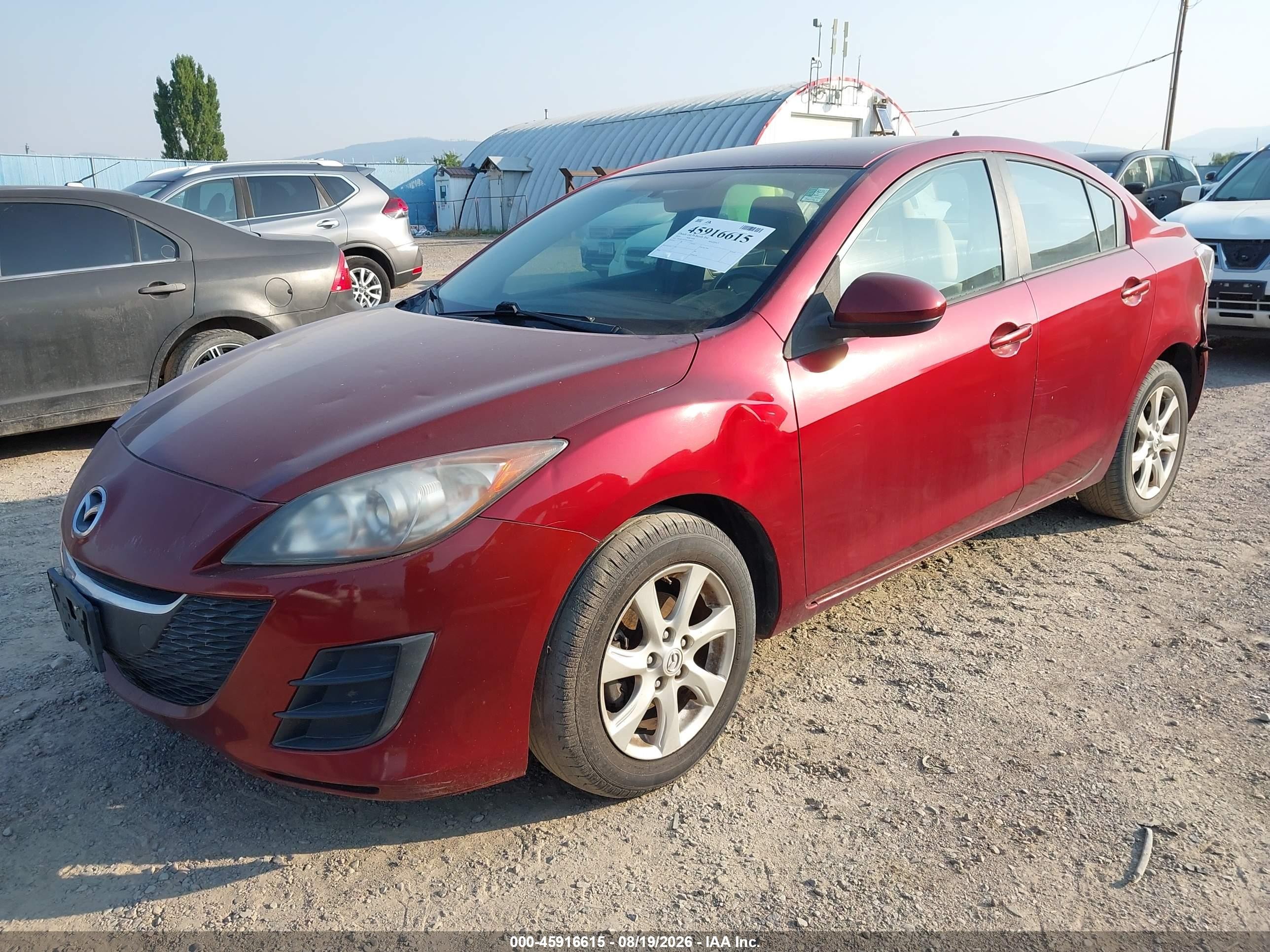 2010 Mazda Mazda3 I Touring Red vin: JM1BL1SFXA1210057