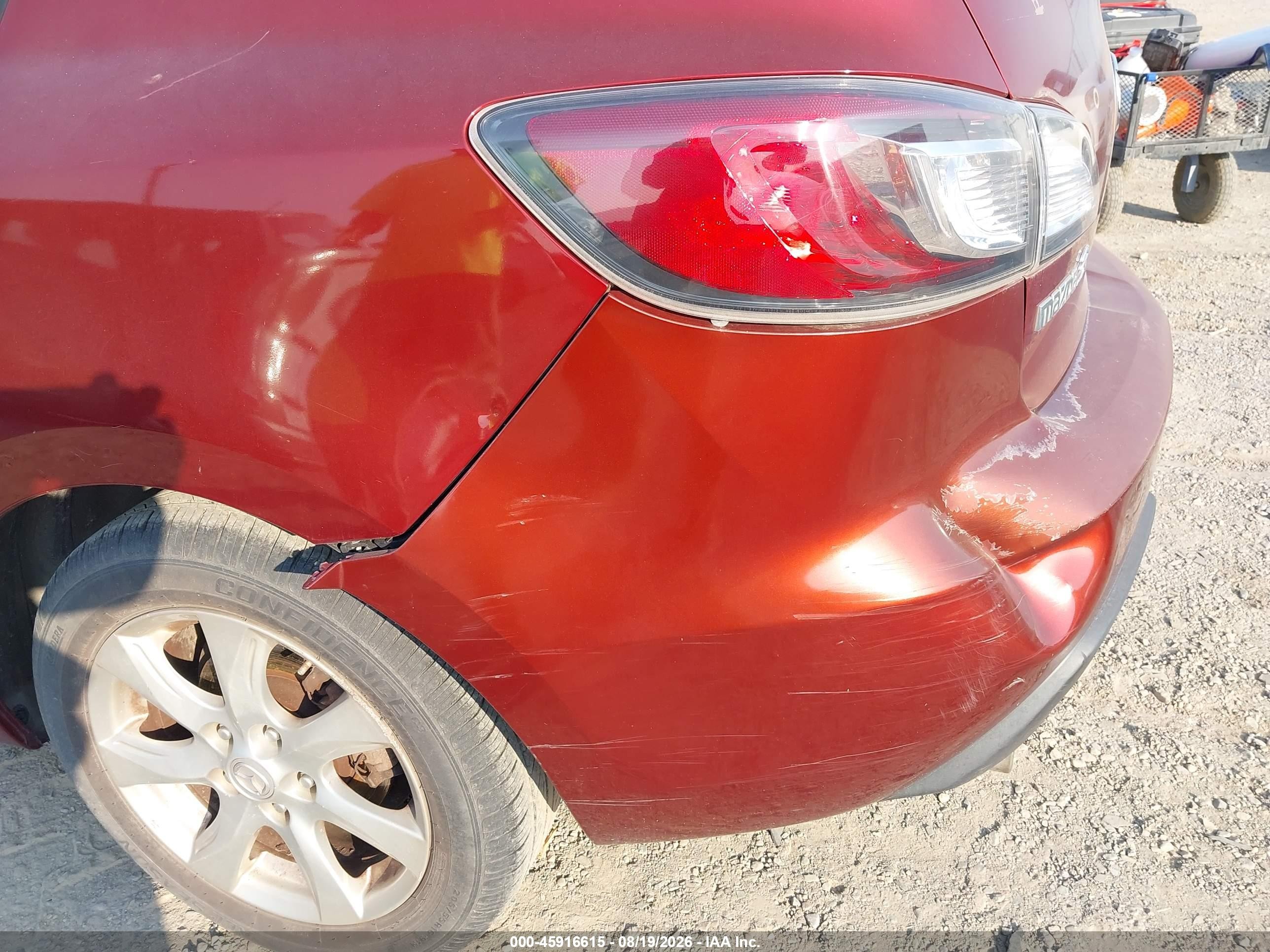 2010 Mazda Mazda3 I Touring Red vin: JM1BL1SFXA1210057