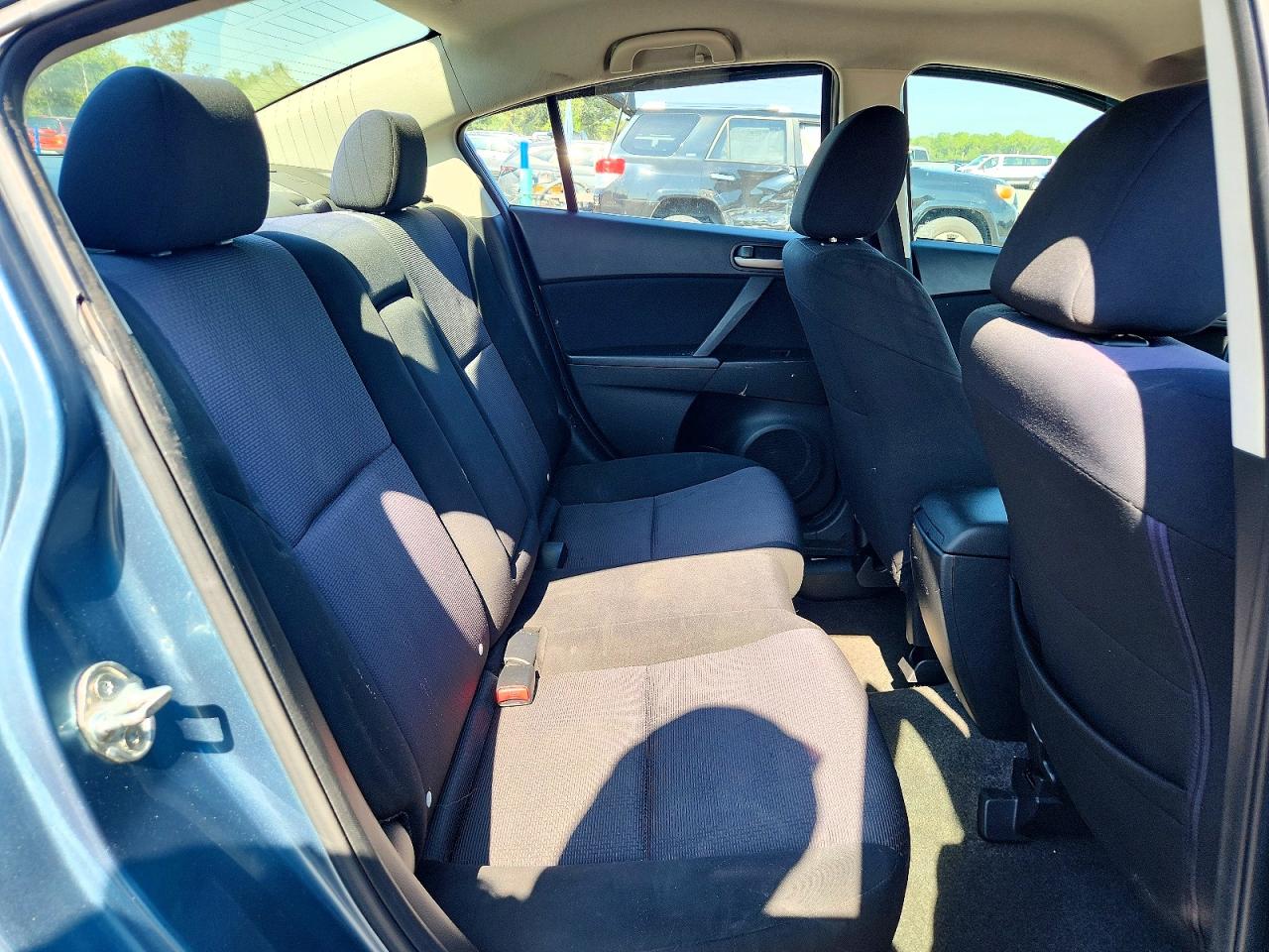 2010 Mazda 3 I Blue vin: JM1BL1SFXA1231006