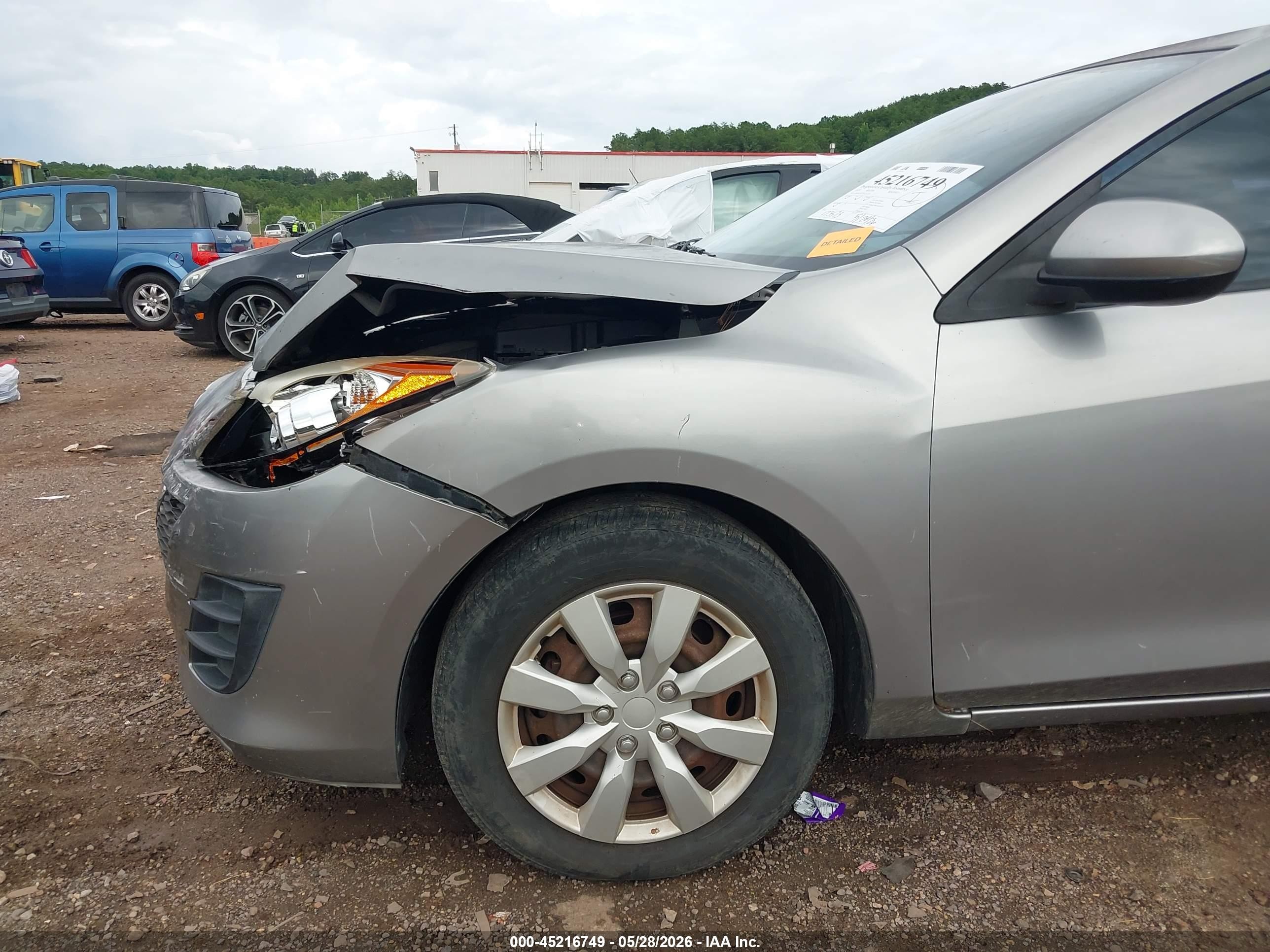 2010 Mazda Mazda3 I Sport Gray vin: JM1BL1SFXA1232205