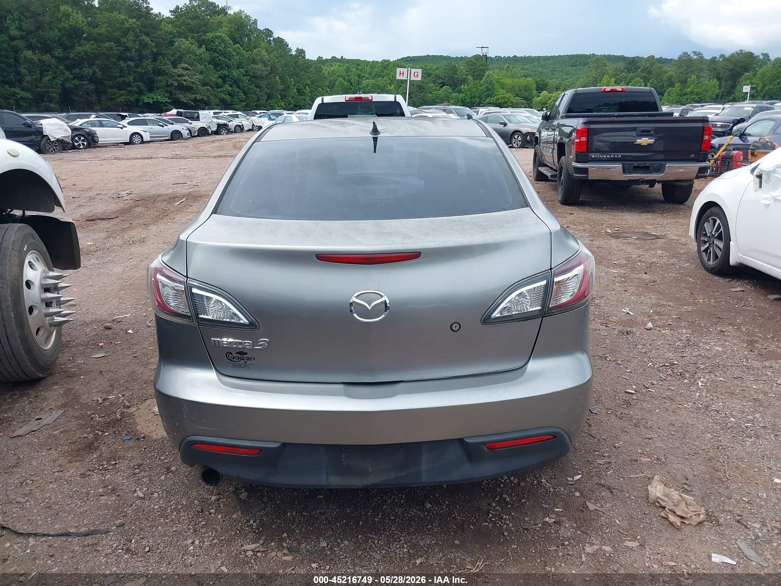 2010 Mazda Mazda3 I Sport Gray vin: JM1BL1SFXA1232205