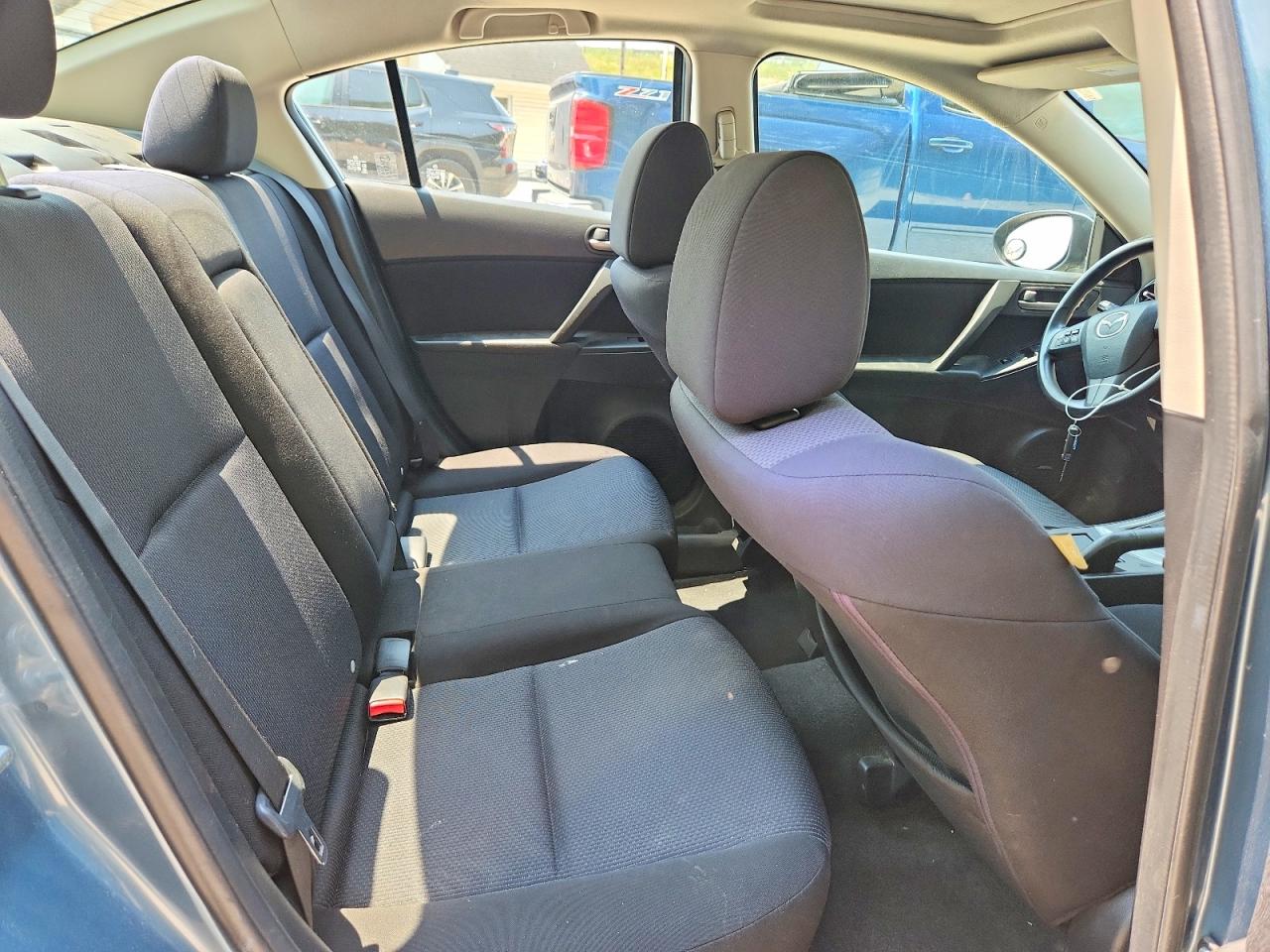 2010 Mazda 3 I Turquoise vin: JM1BL1SFXA1263745