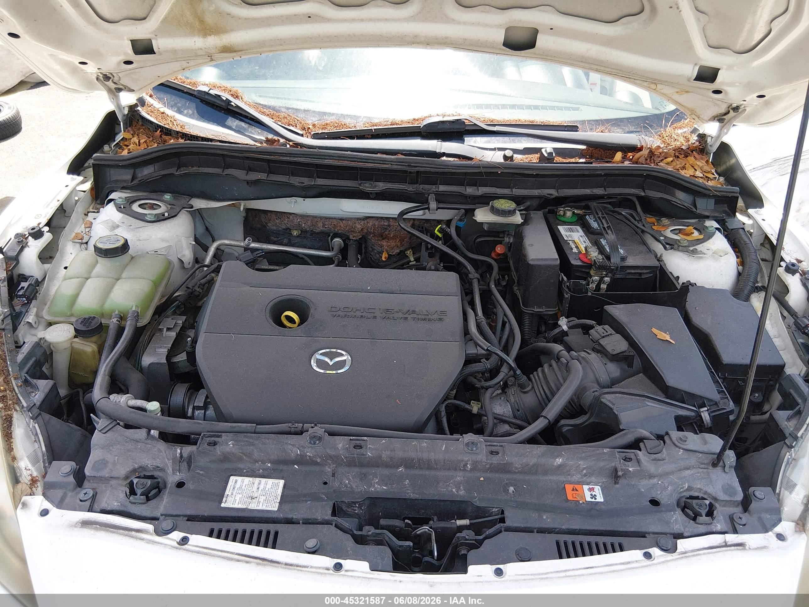 2010 Mazda Mazda3 I Touring Белый vin: JM1BL1SFXA1268301
