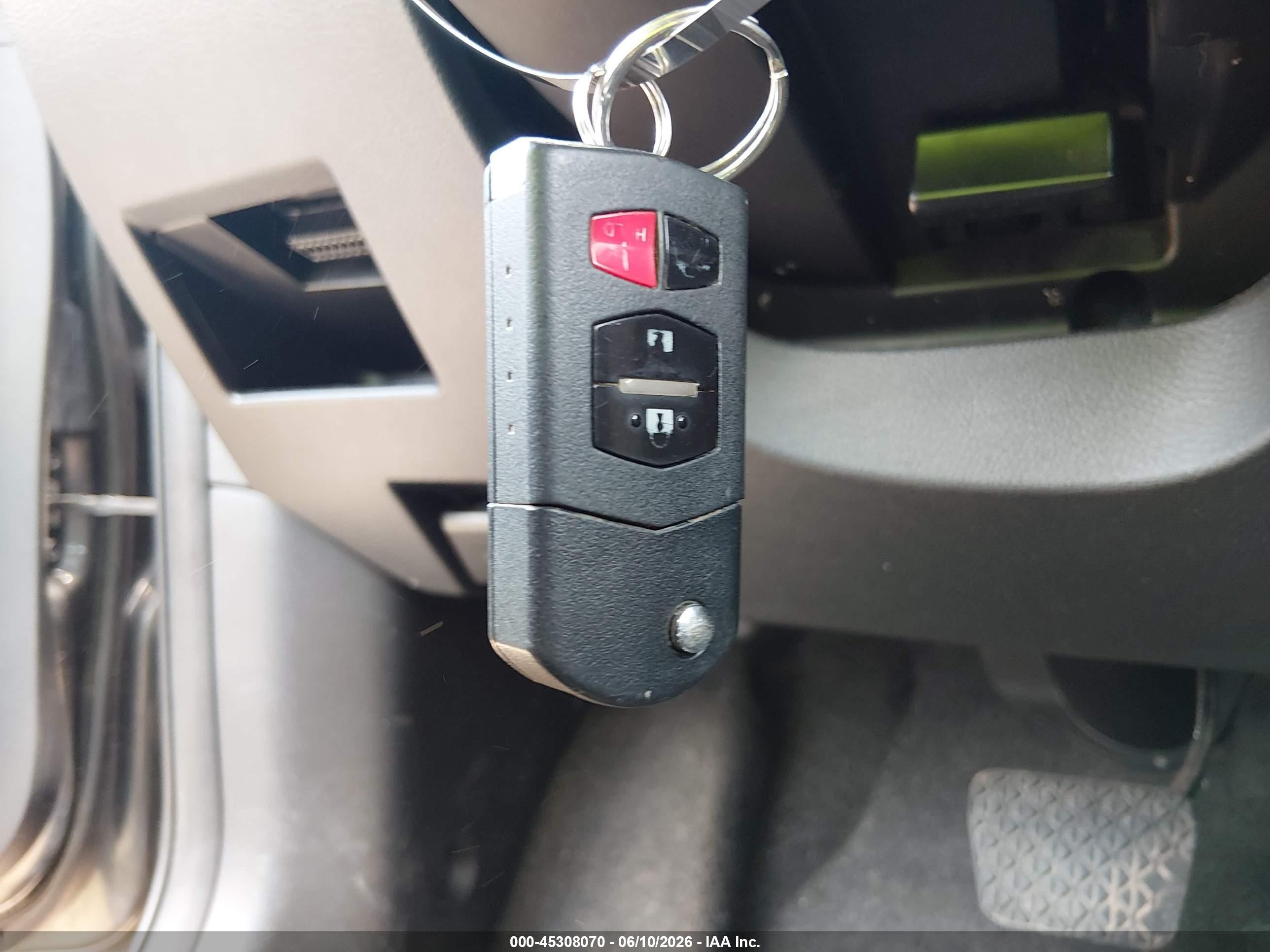 2010 Mazda Mazda3 I Touring Gray vin: JM1BL1SFXA1278424