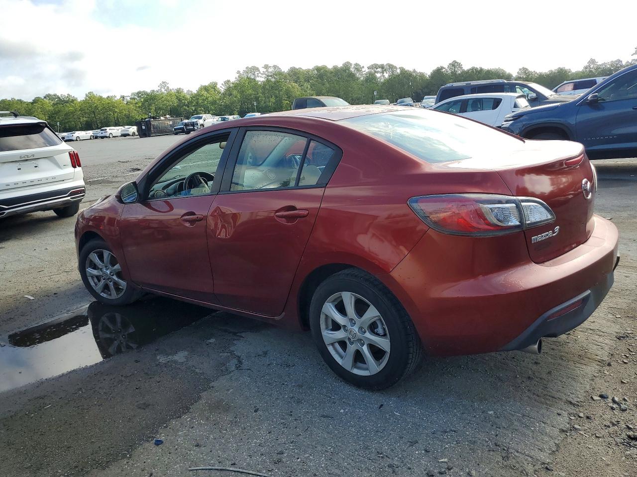 2010 Mazda 3 I Maroon vin: JM1BL1SFXA1316976