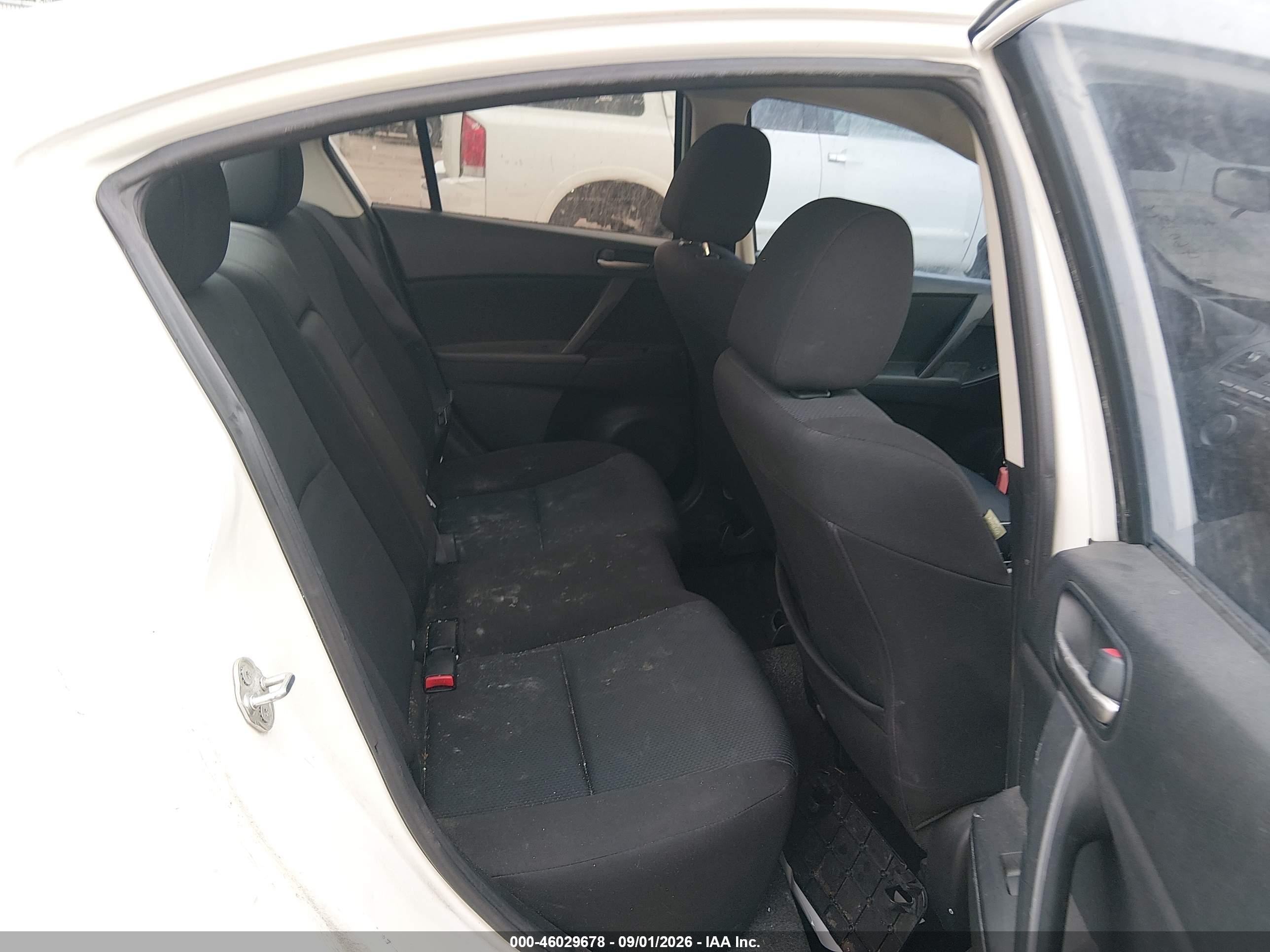 2010 Mazda Mazda3 I Touring Белый vin: JM1BL1SFXA1318517