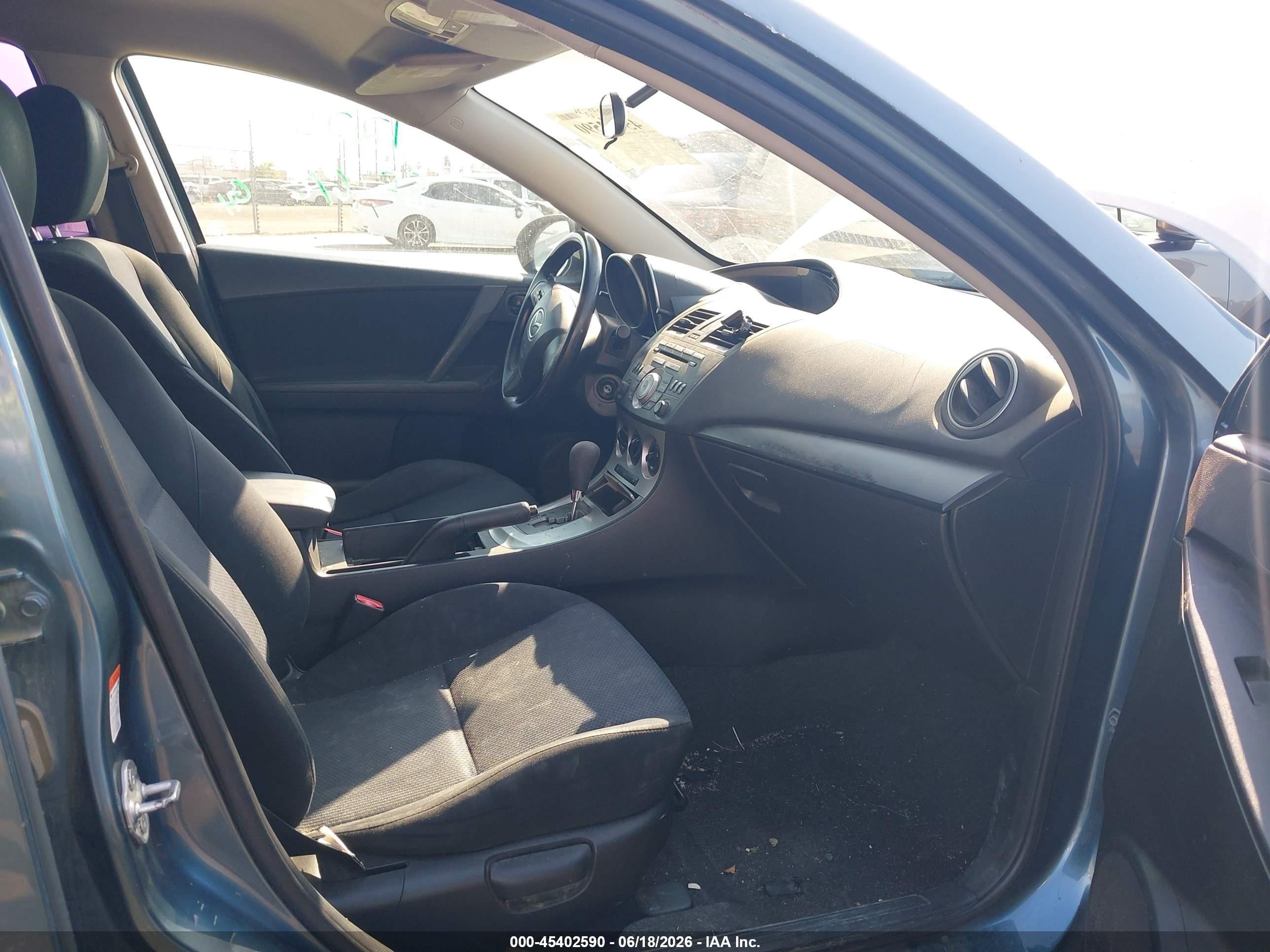 2010 Mazda Mazda3 I Sport Blue vin: JM1BL1SG0A1241035