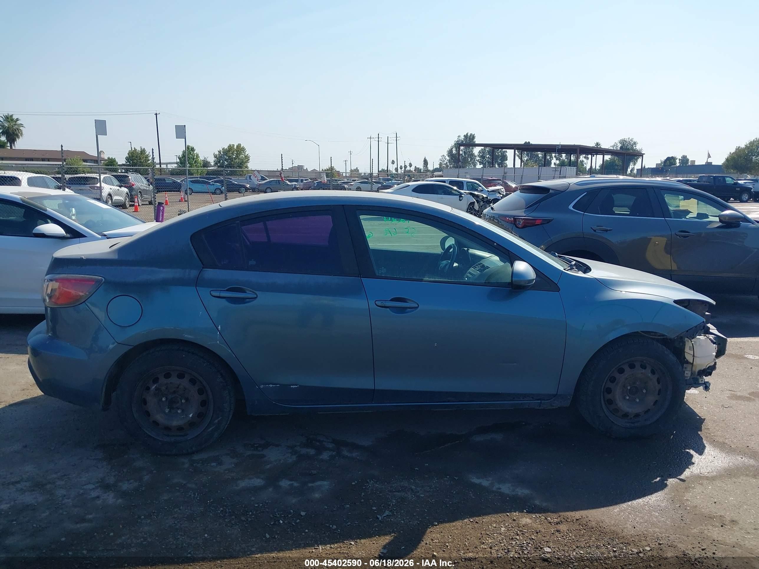 2010 Mazda Mazda3 I Sport Blue vin: JM1BL1SG0A1241035